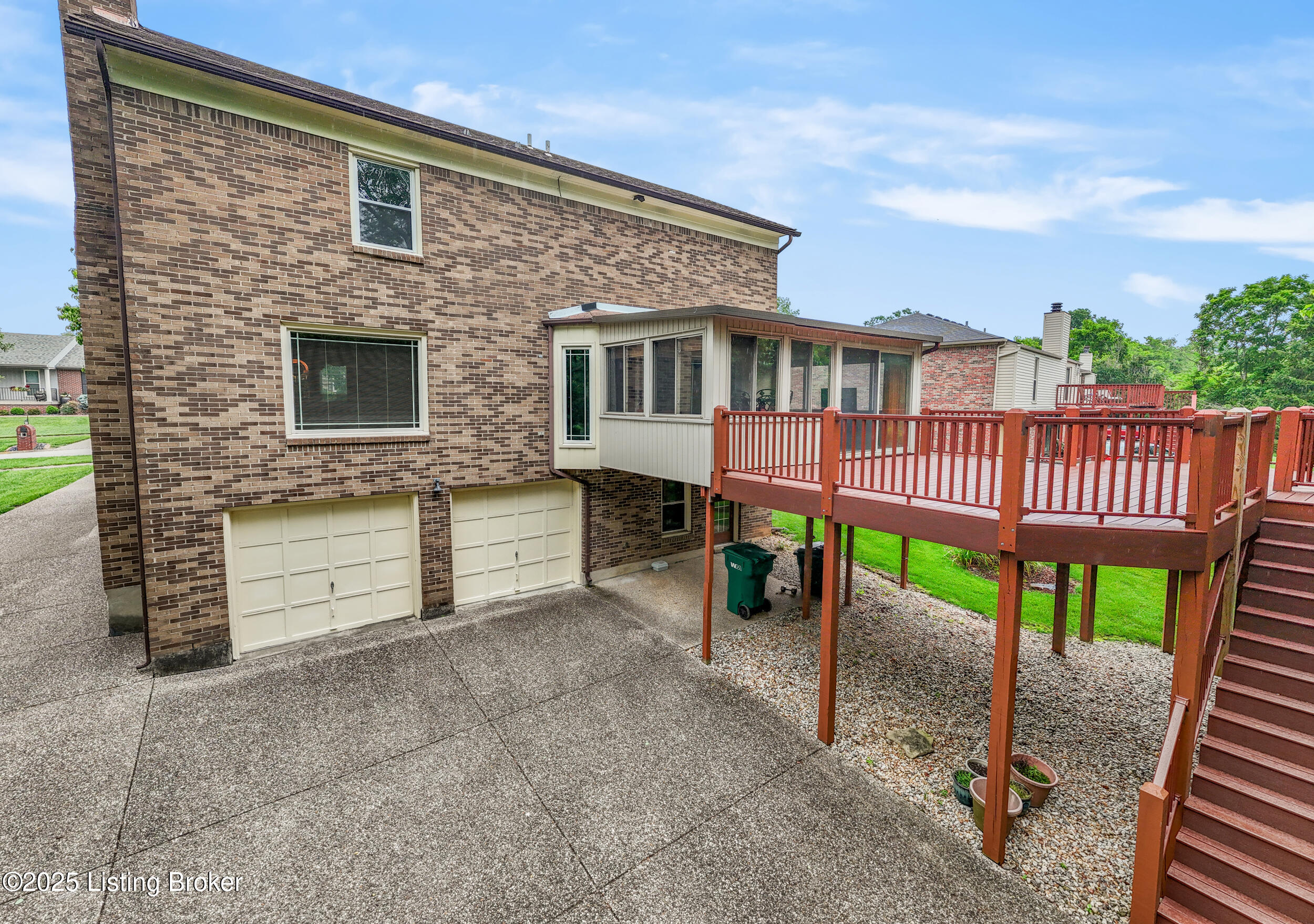 8212 Thornwood Rd
