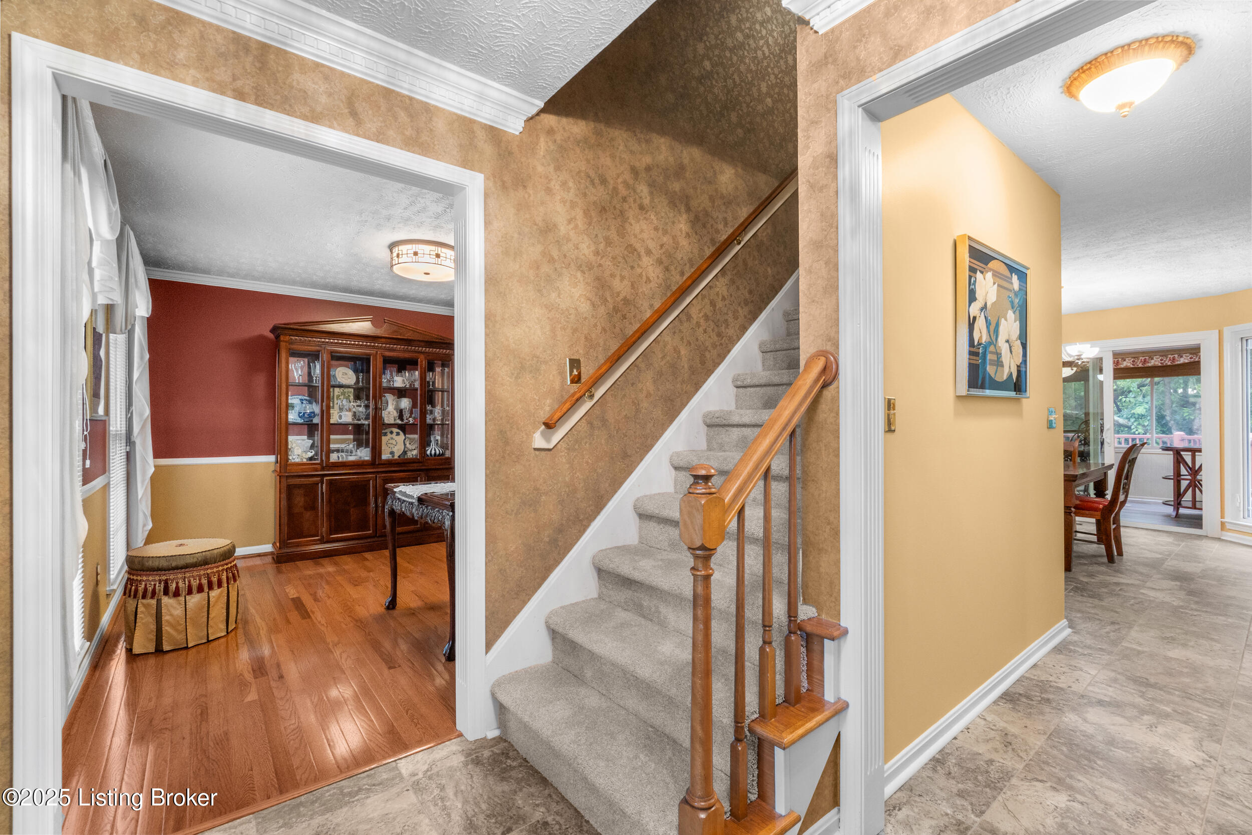 8212 Thornwood Rd
