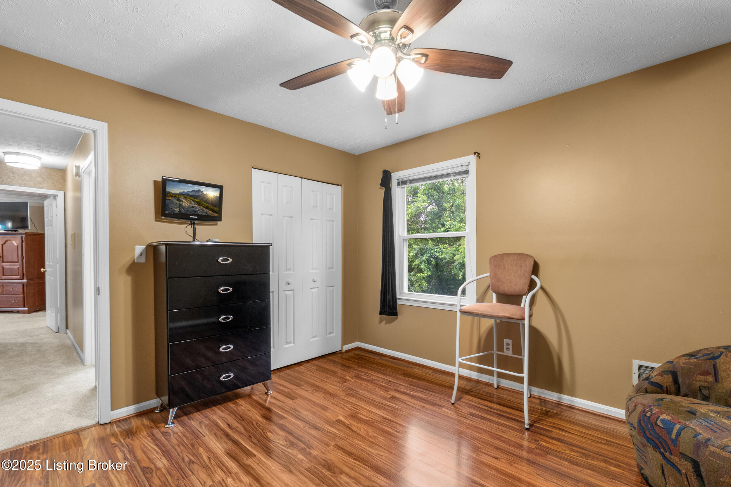 8212 Thornwood Rd