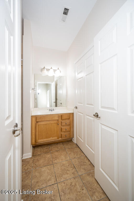 7311 St Andrews Wood Cir, 108