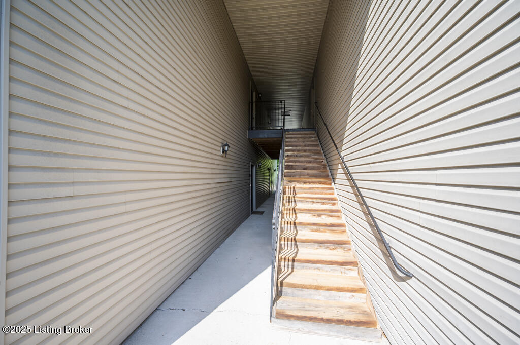 7311 St Andrews Wood Cir, 108