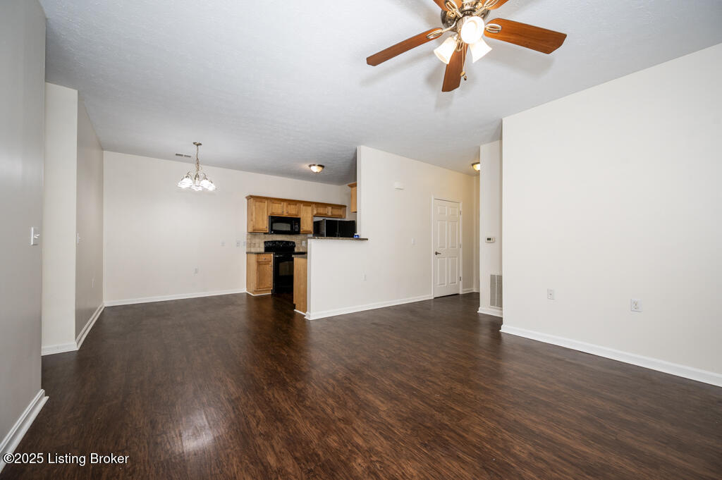 7311 St Andrews Wood Cir, 108