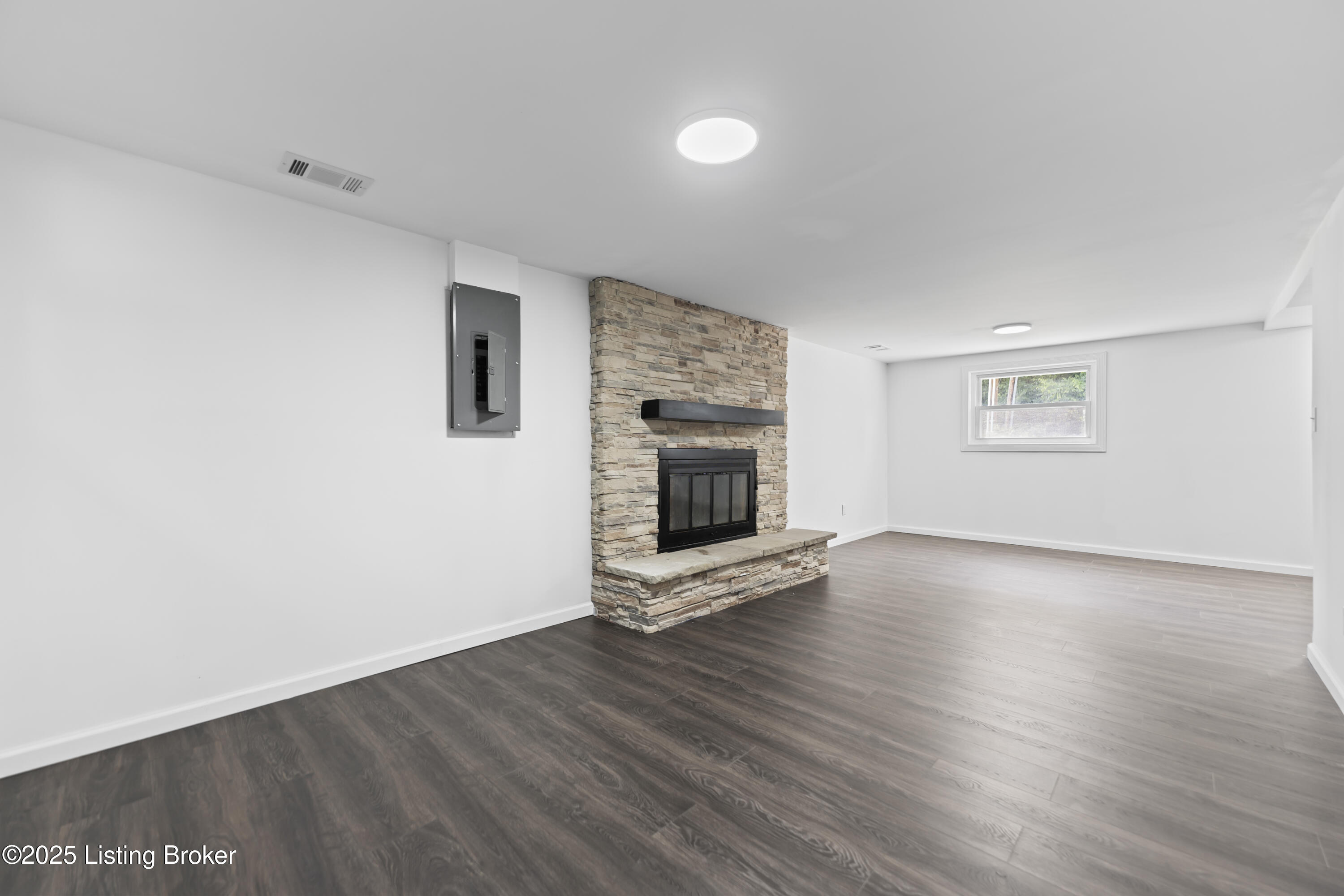 9722 Chapel Hill Rd