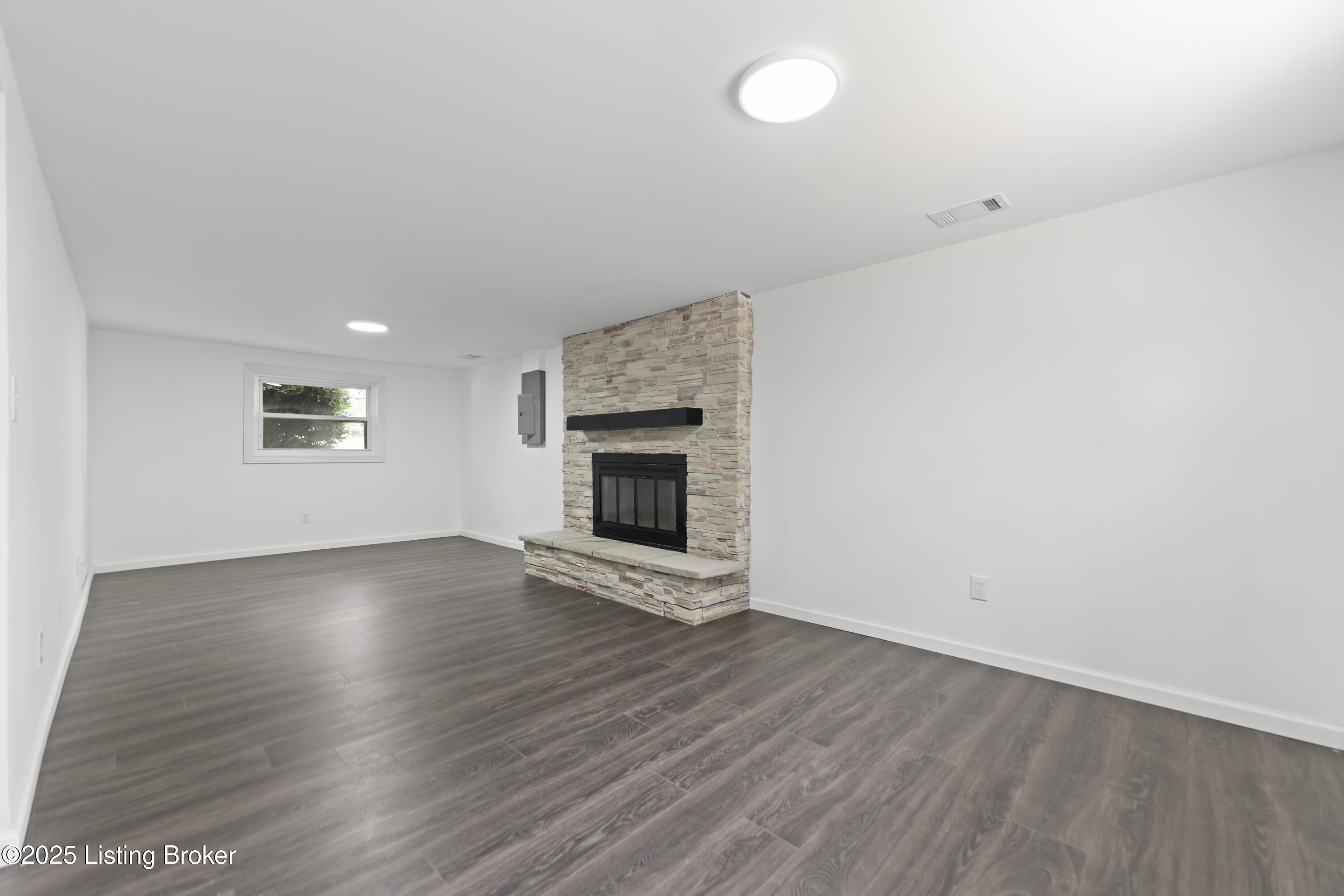 9722 Chapel Hill Rd