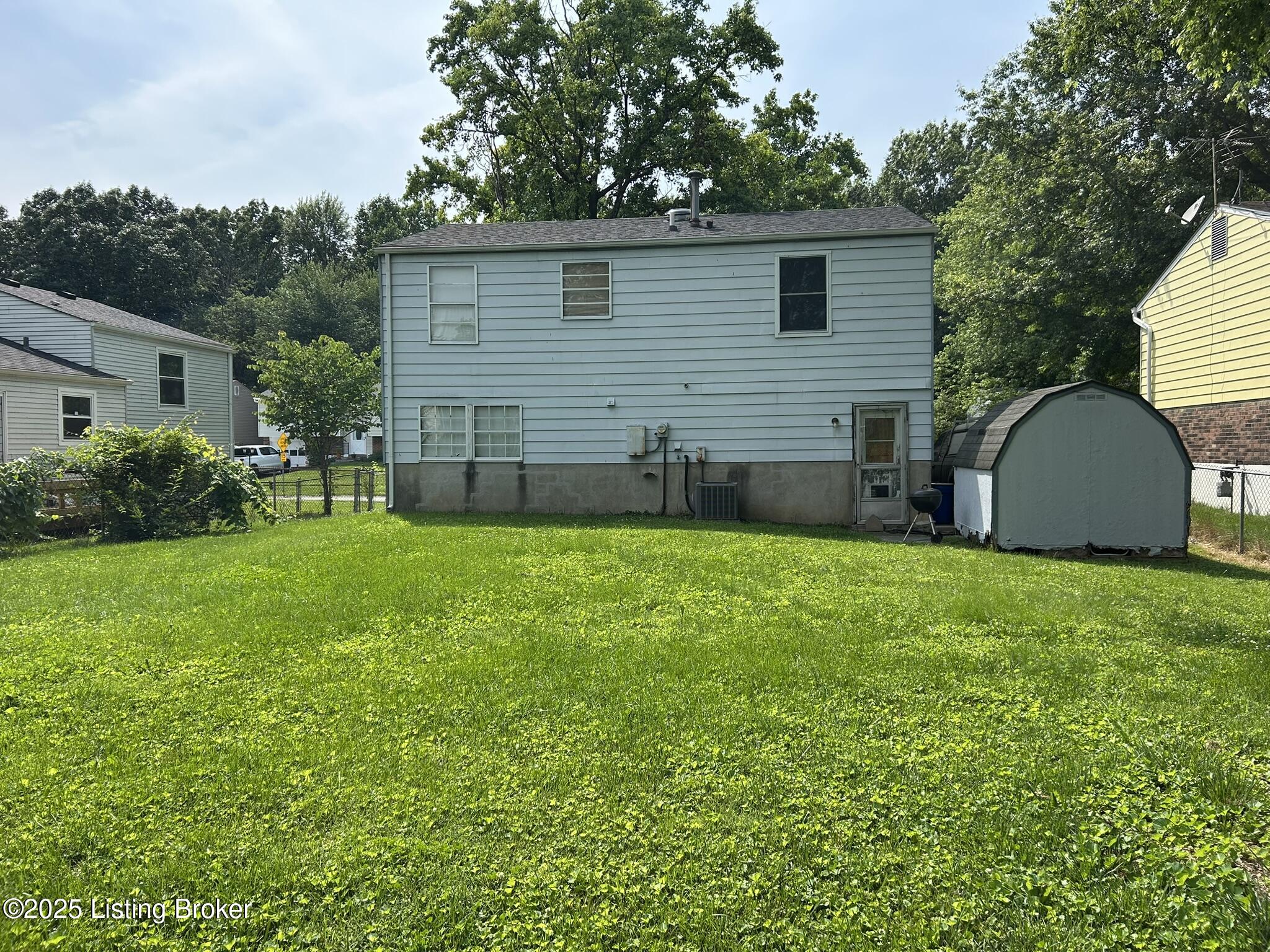 8705 Bost Ln