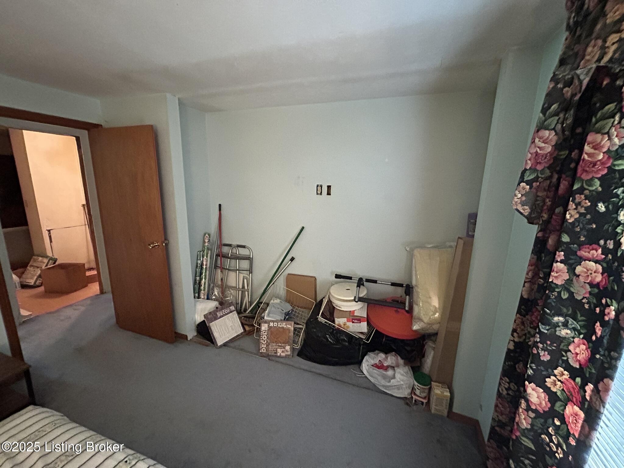 8705 Bost Ln