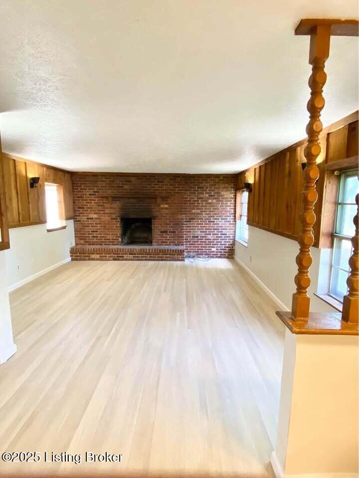 145 E Wellington Ave