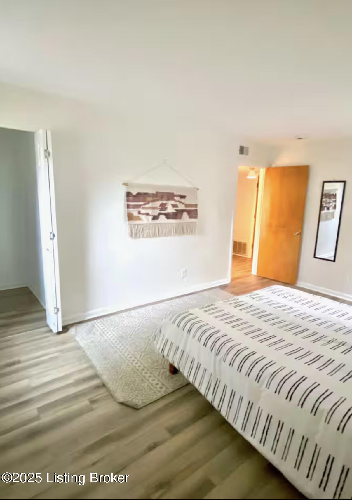 145 E Wellington Ave