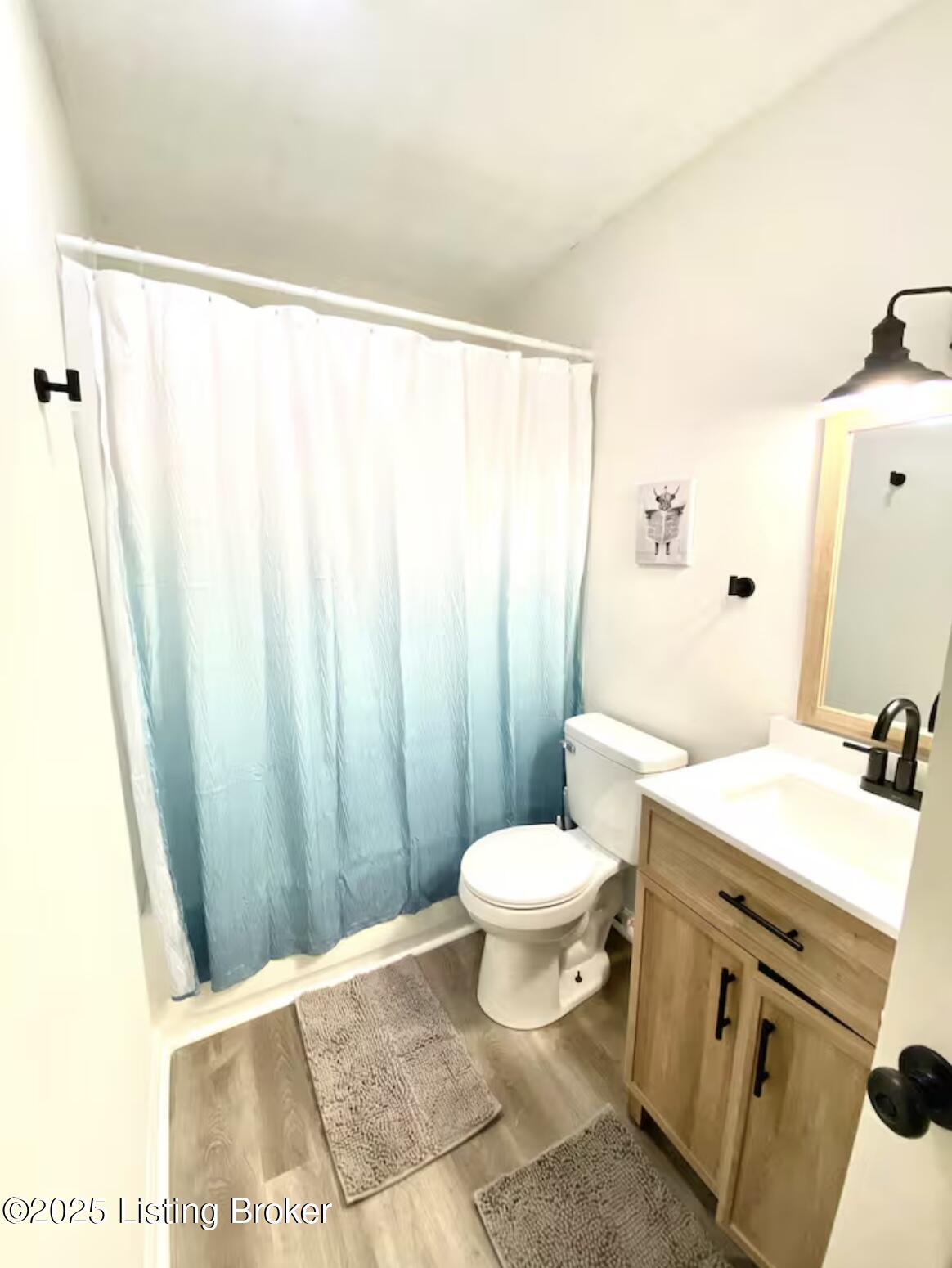 145 E Wellington Ave