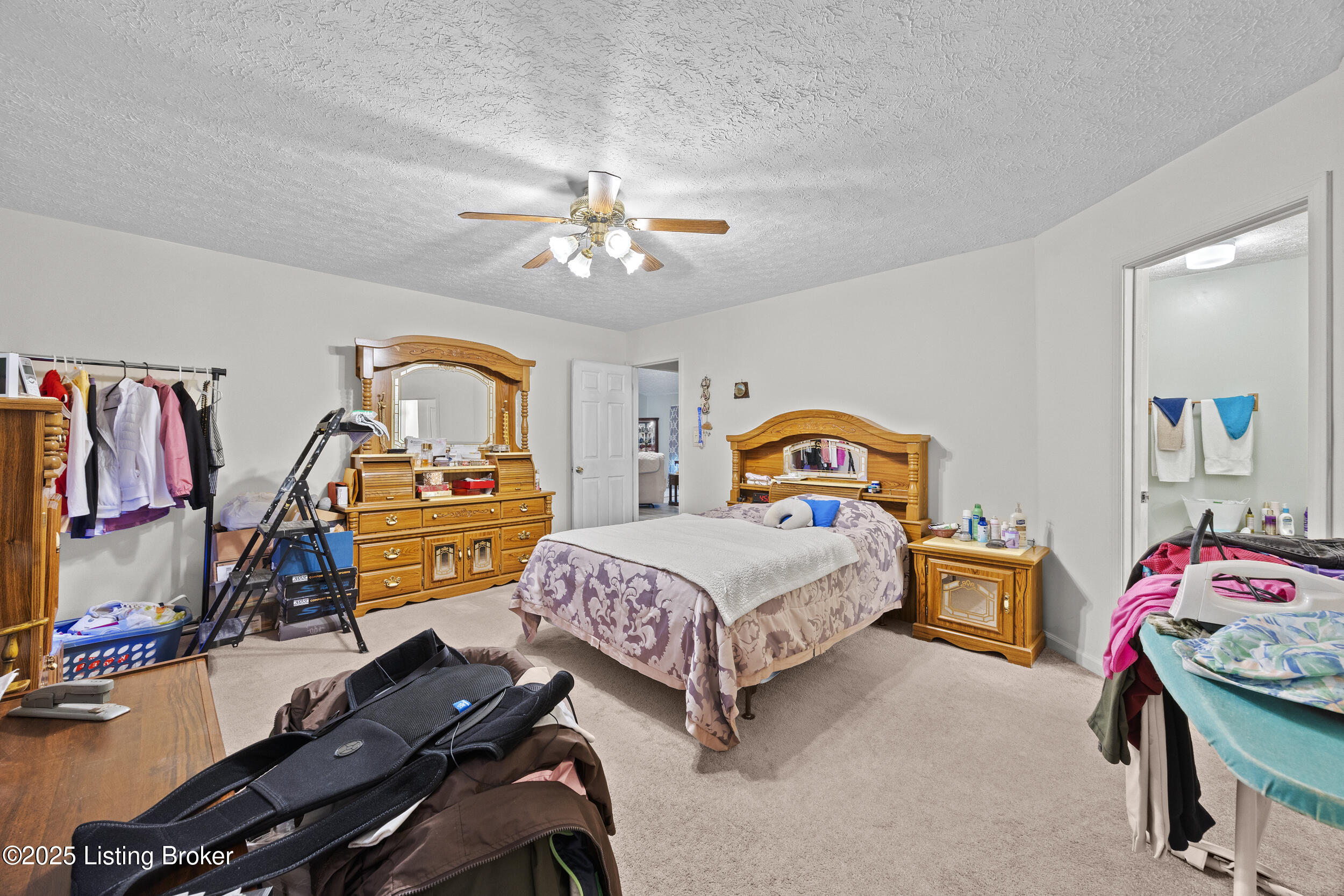 1291 Lipps Ln