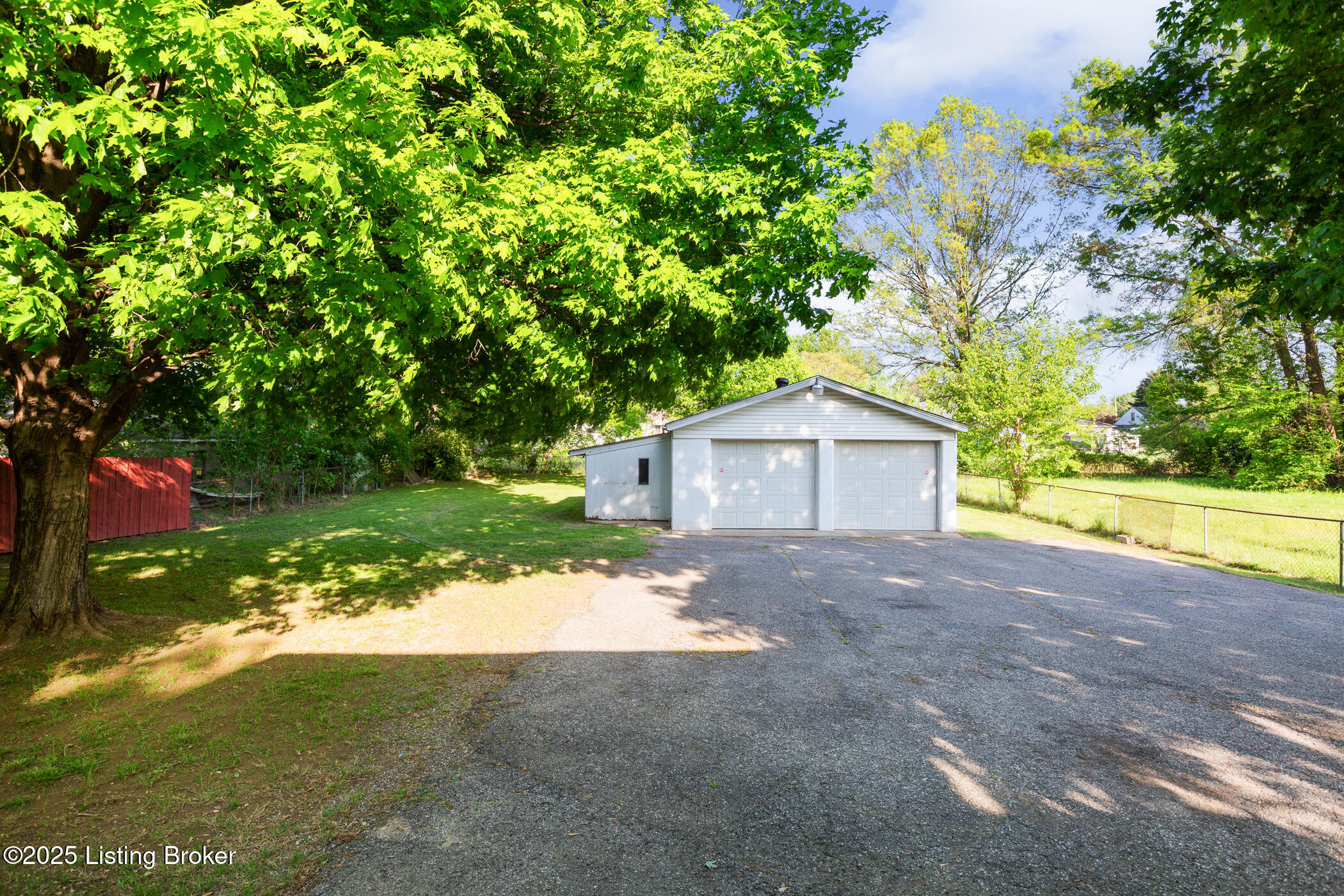 6515 Upper Hunters Trace