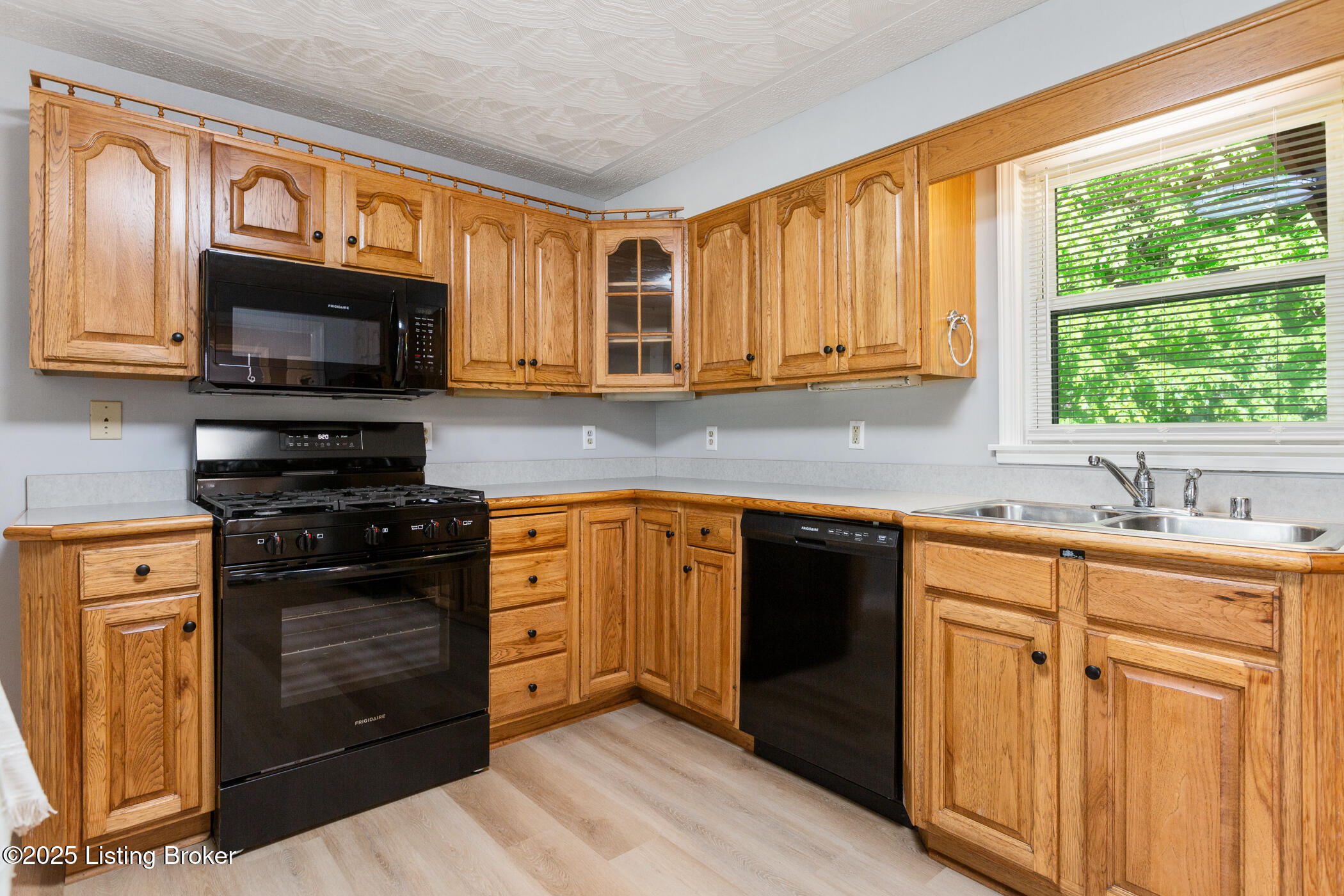 6515 Upper Hunters Trace