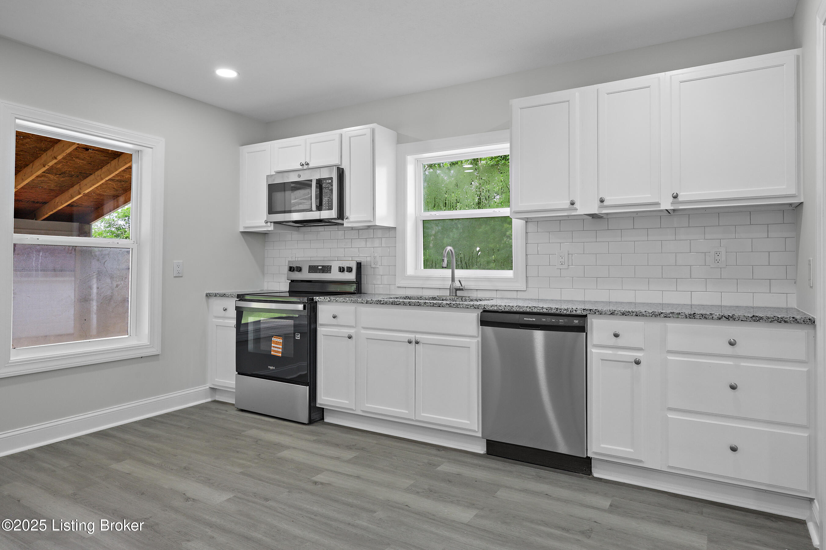 952 Palatka Rd