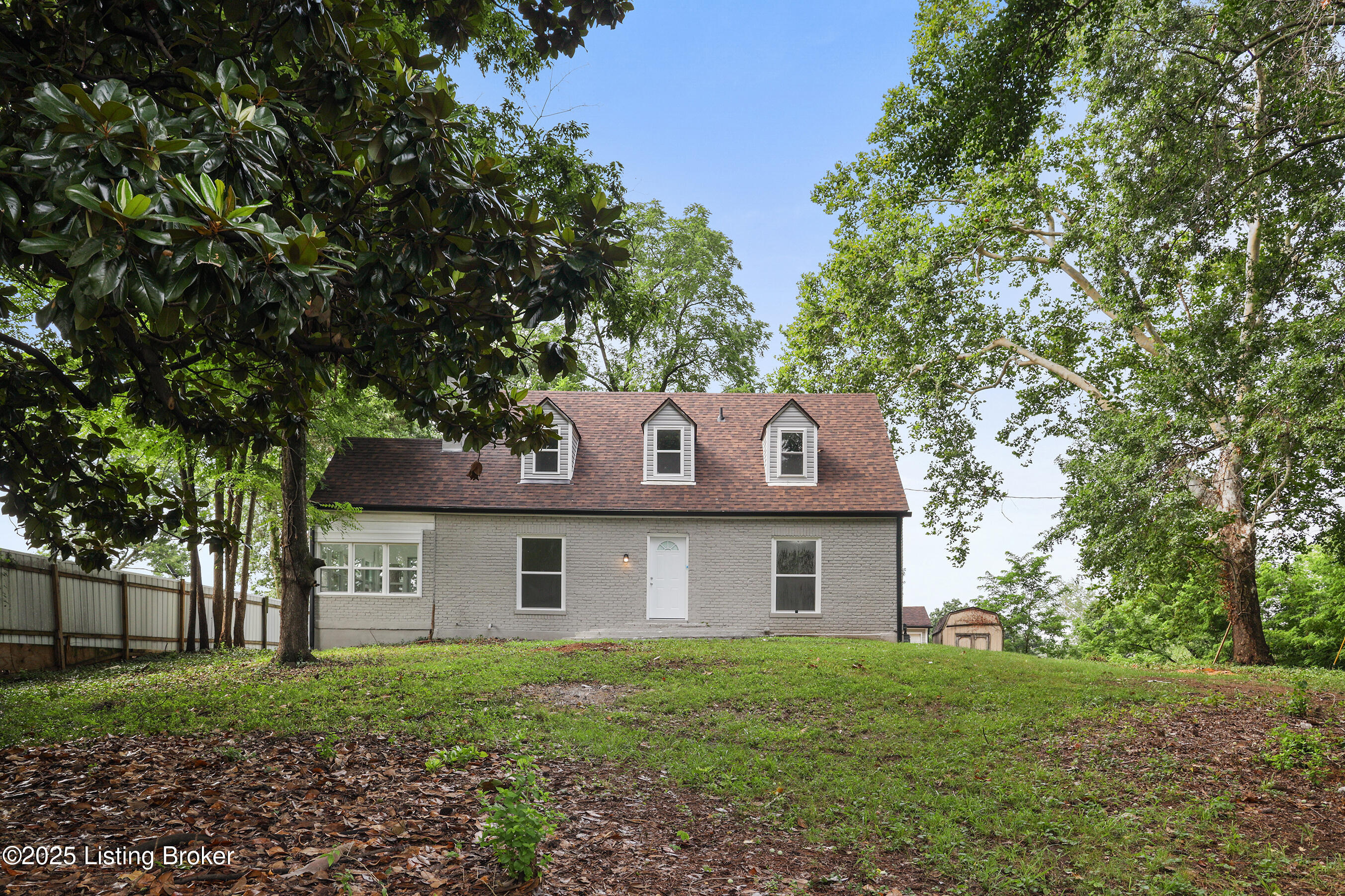 952 Palatka Rd