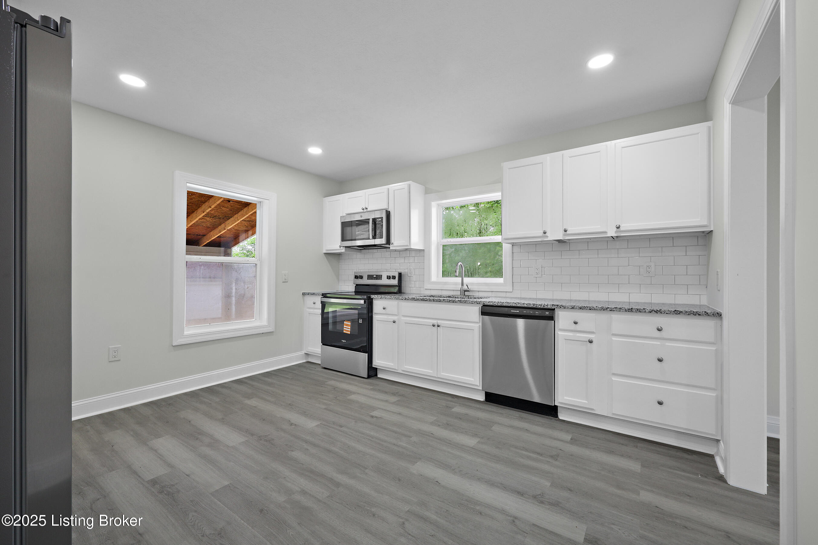 952 Palatka Rd