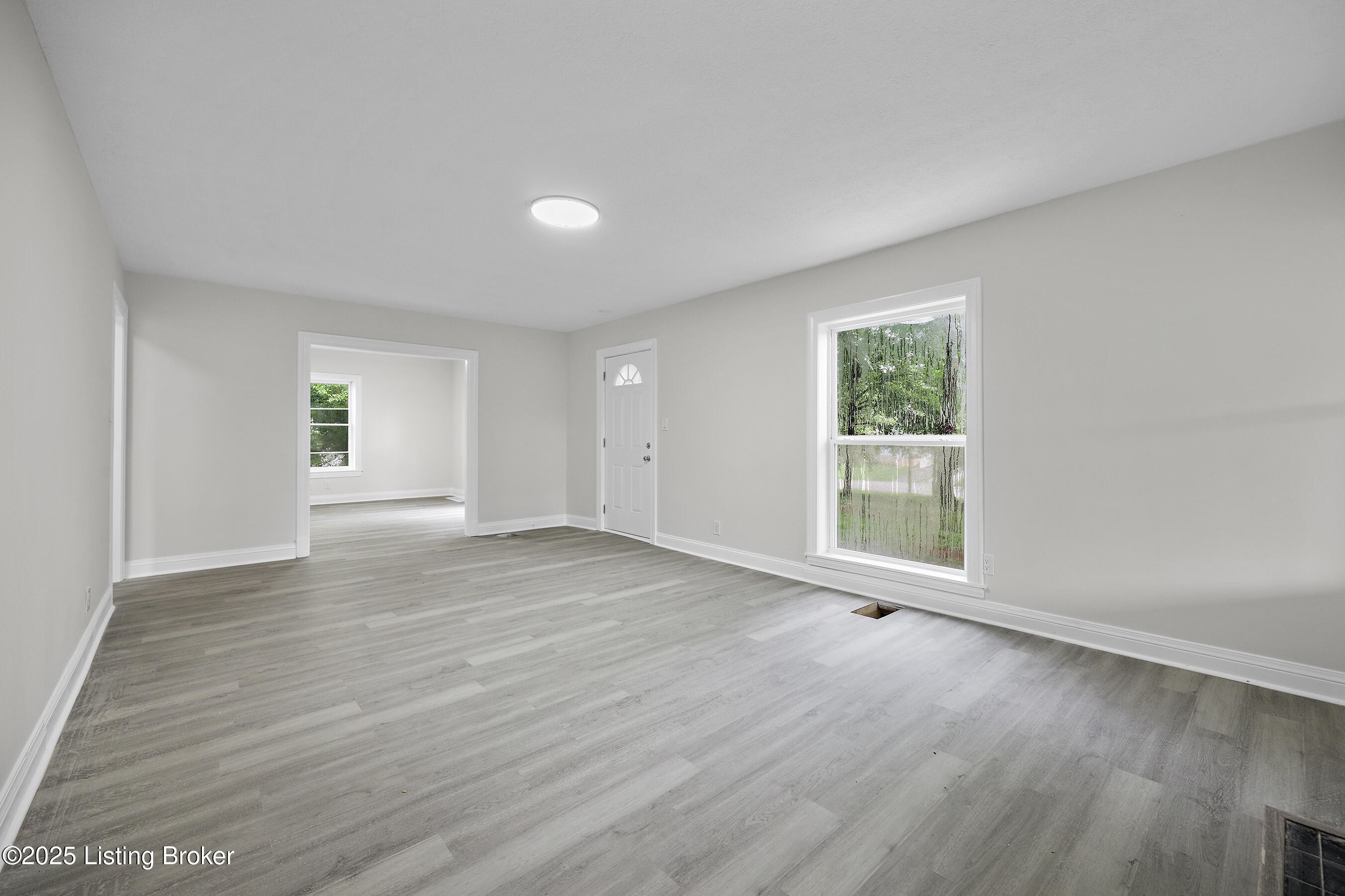 952 Palatka Rd