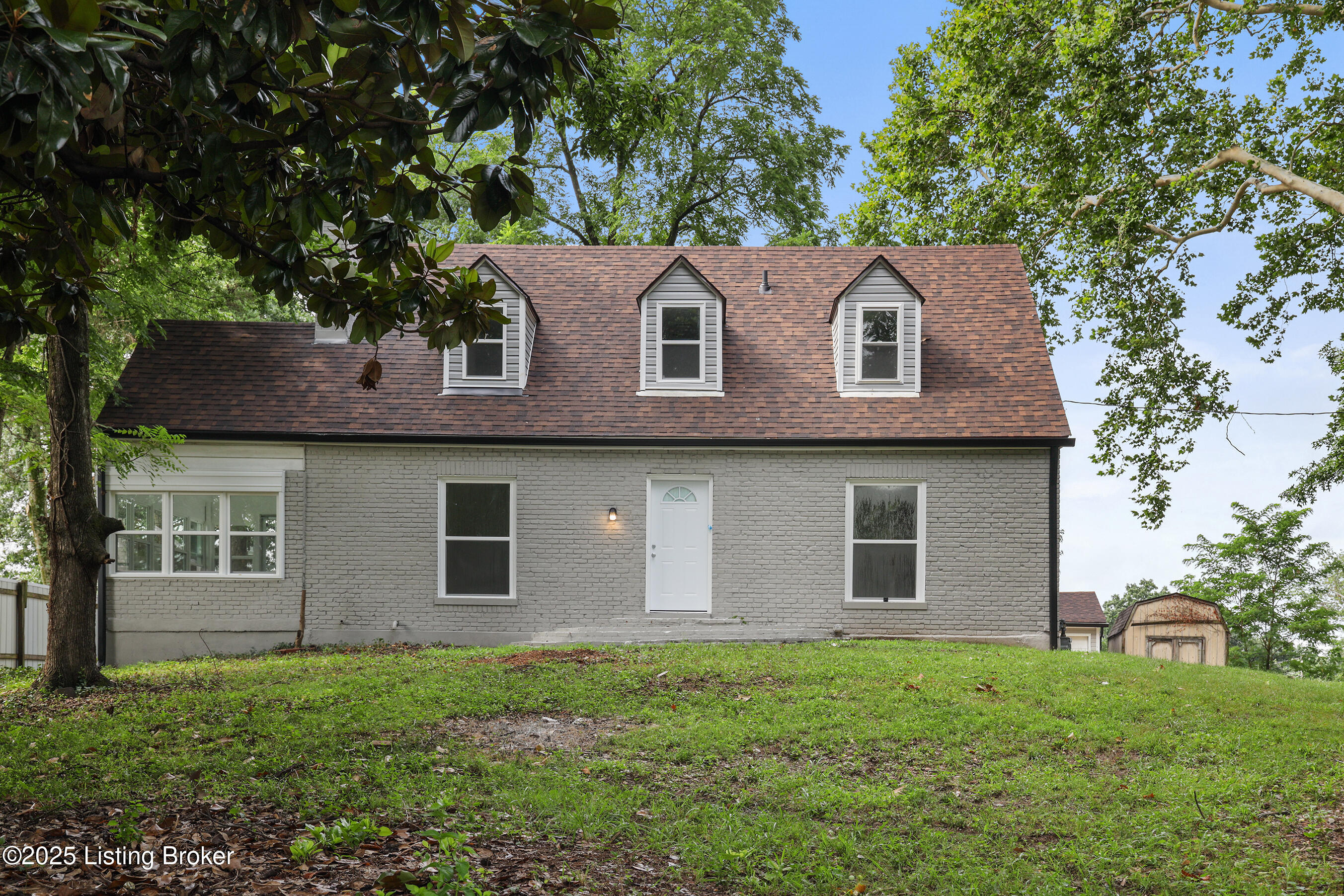 952 Palatka Rd