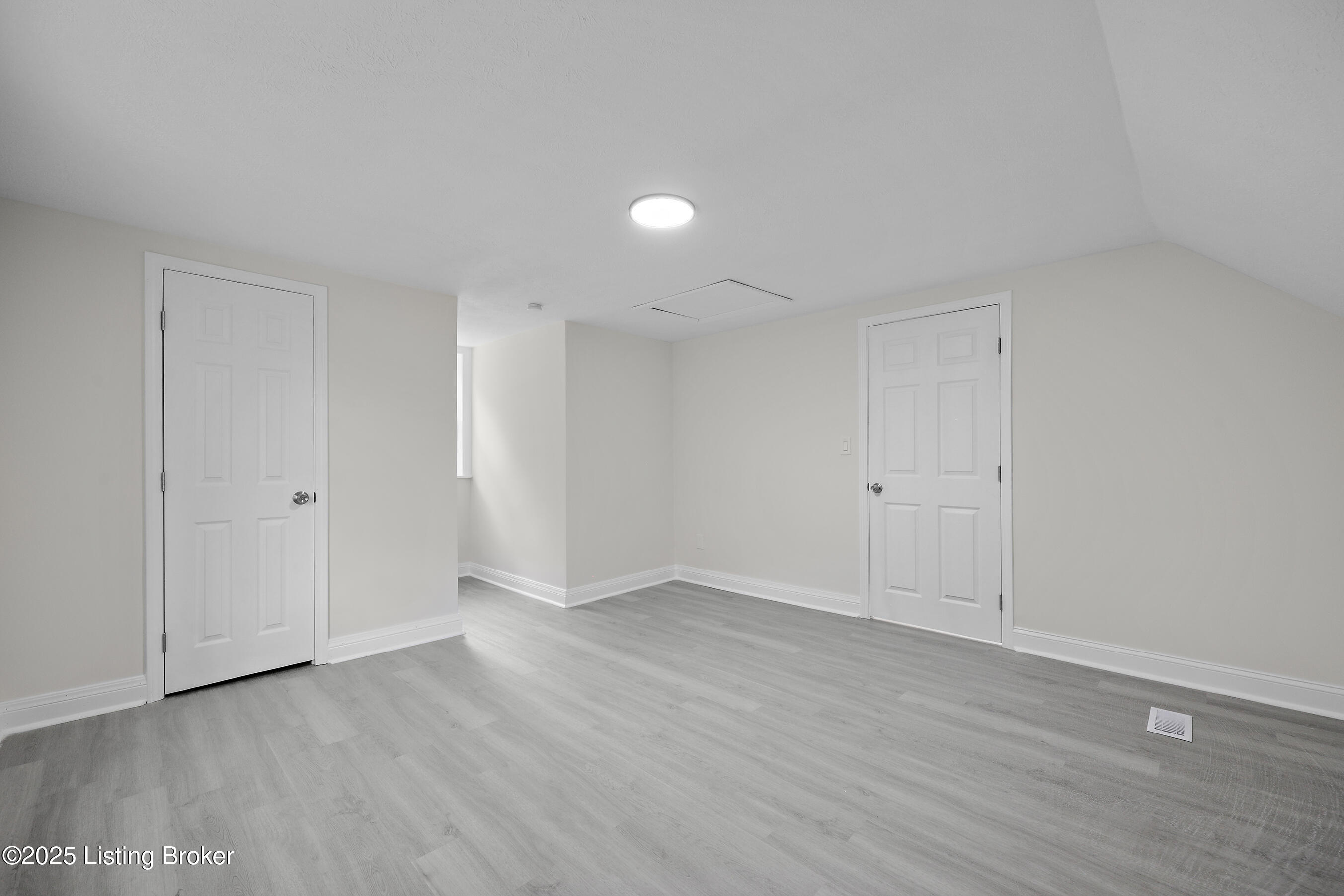 952 Palatka Rd
