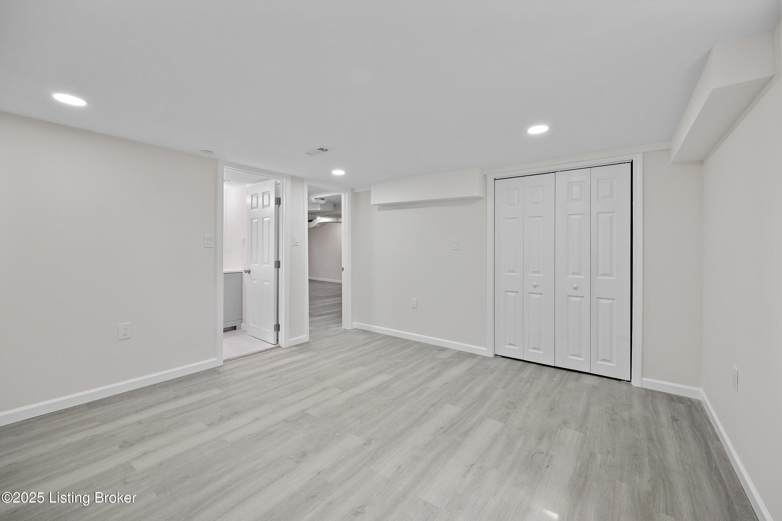 952 Palatka Rd
