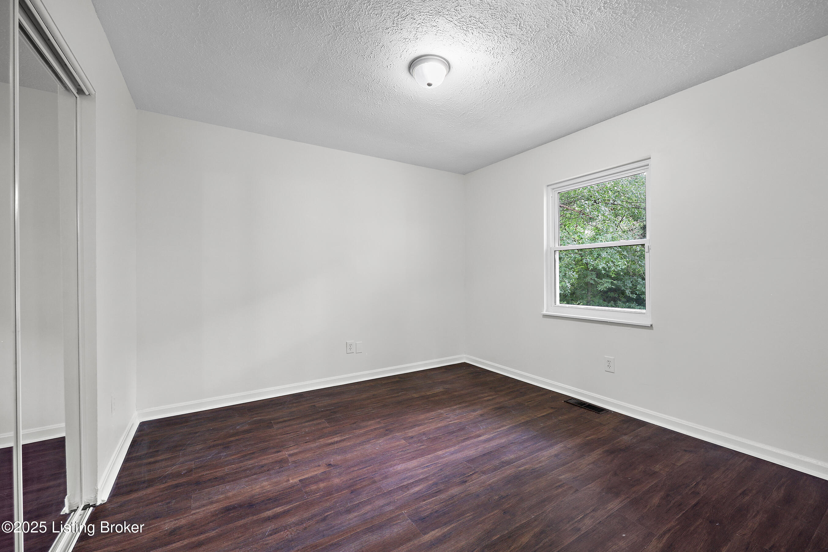 6406 Riverdale Rd