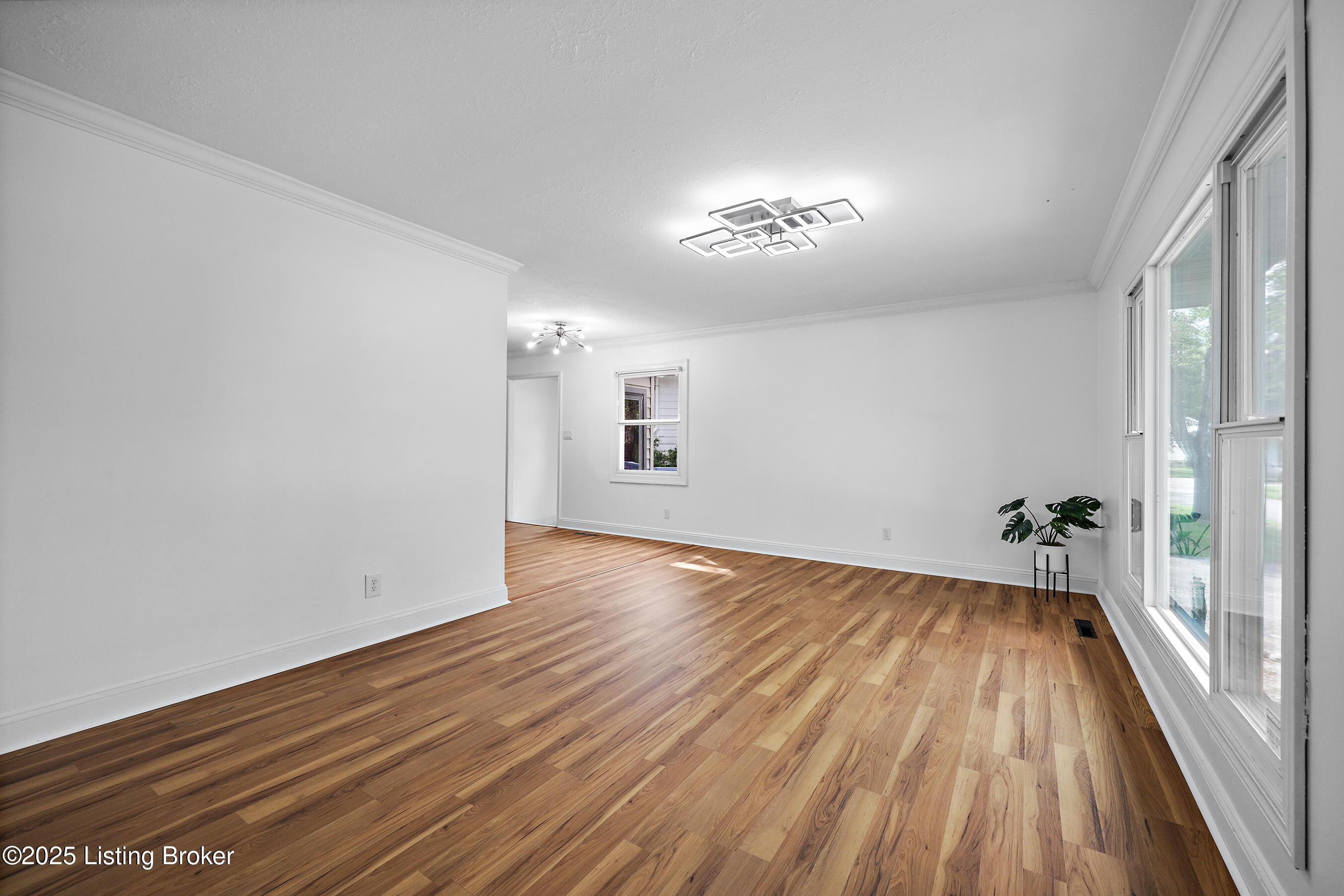 3128 Lynnwood Way