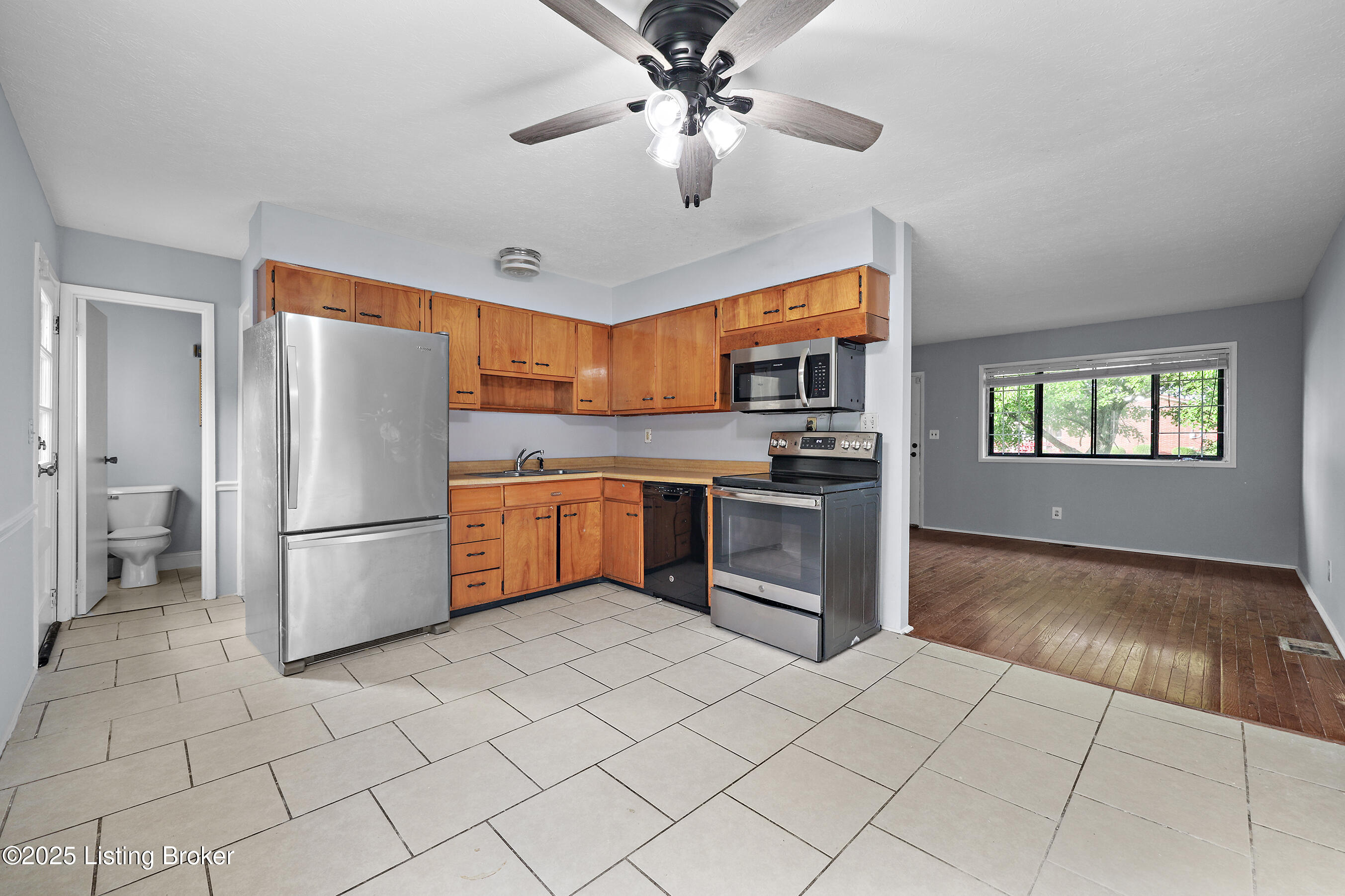 5419 Tracy Way