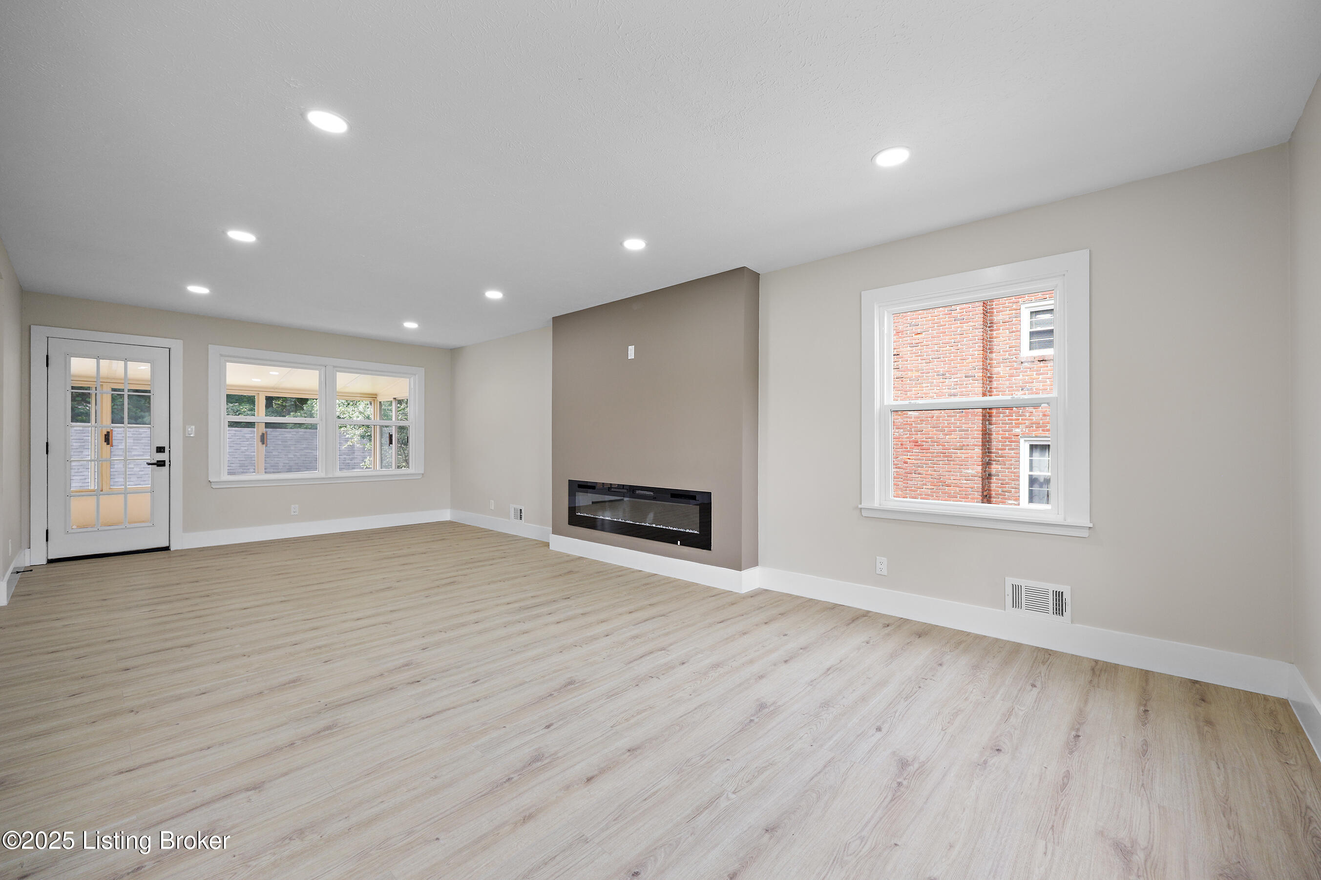 6938 Norlynn Dr