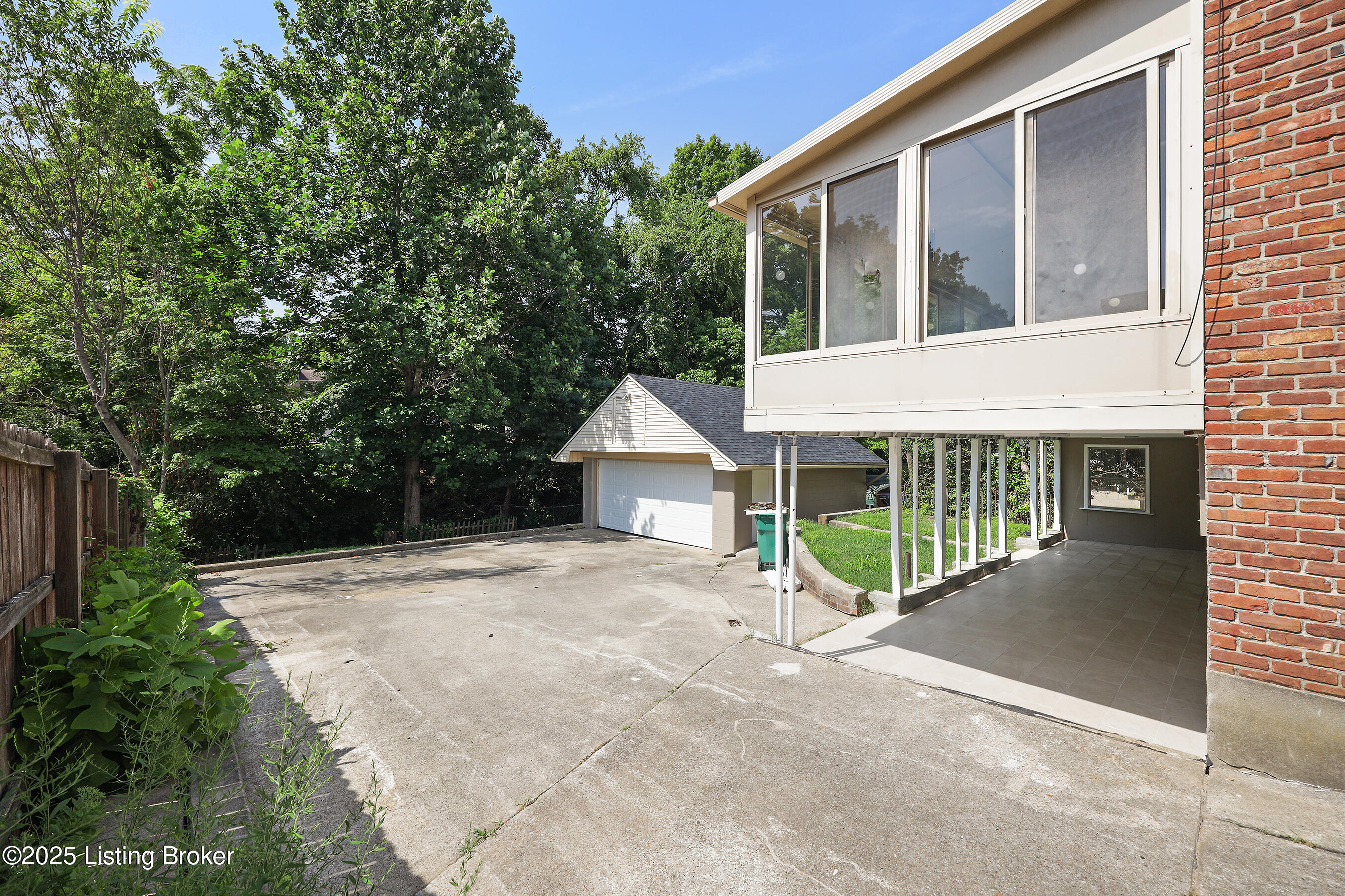 6938 Norlynn Dr