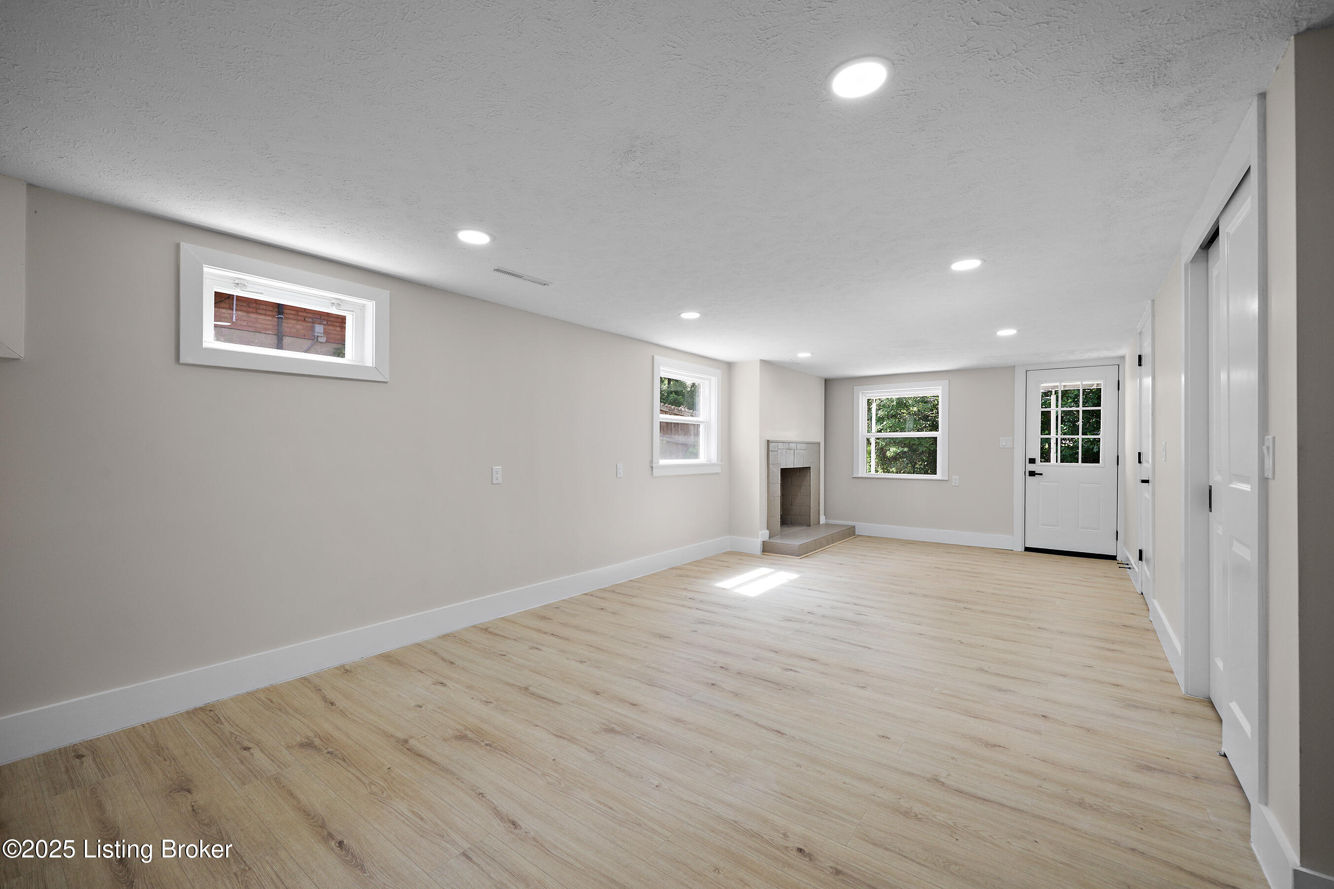6938 Norlynn Dr