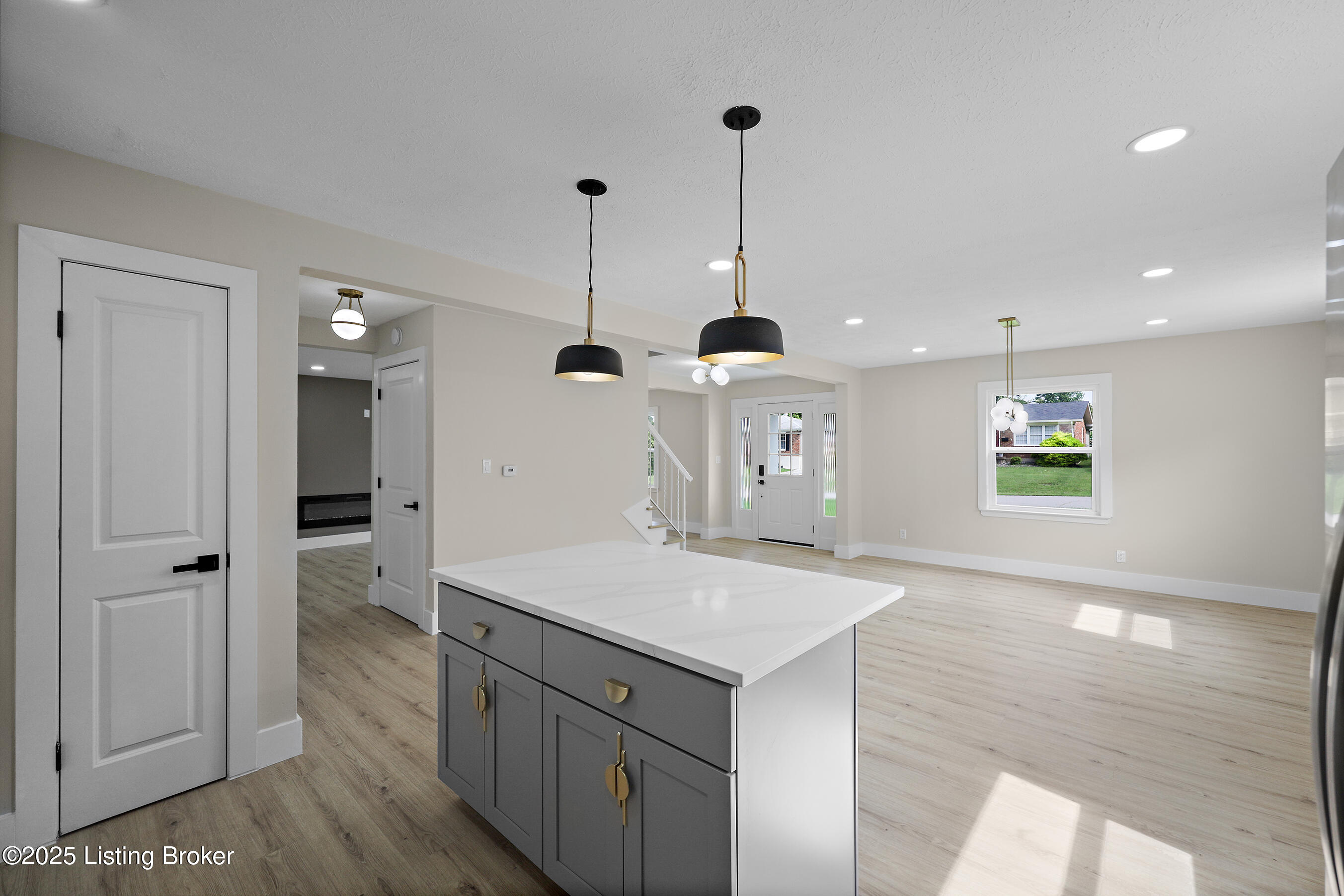 6938 Norlynn Dr