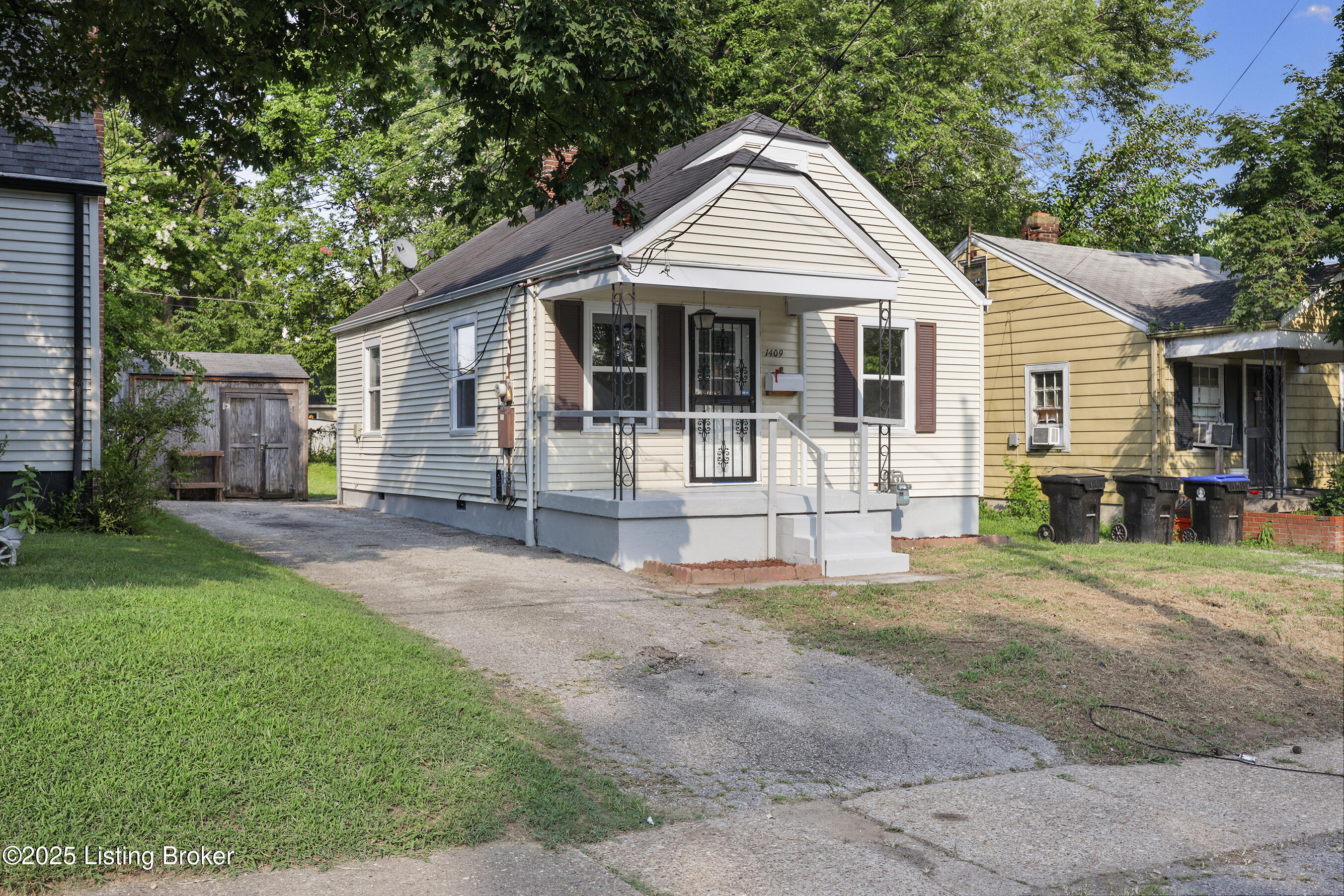 1409 Thornberry Ave