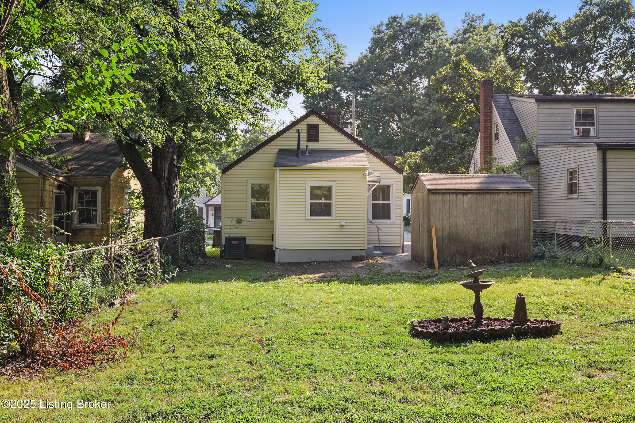 1409 Thornberry Ave
