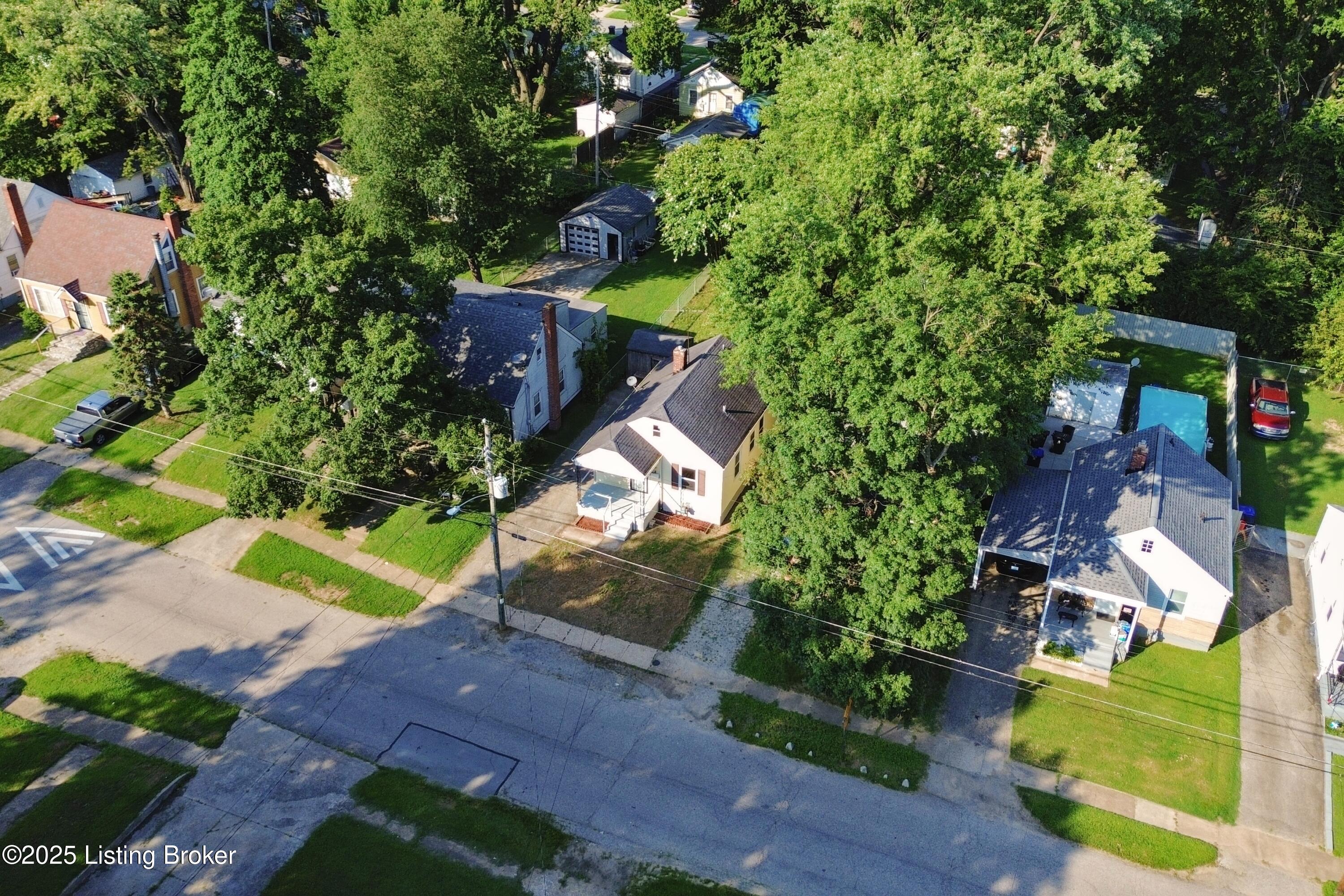 1409 Thornberry Ave