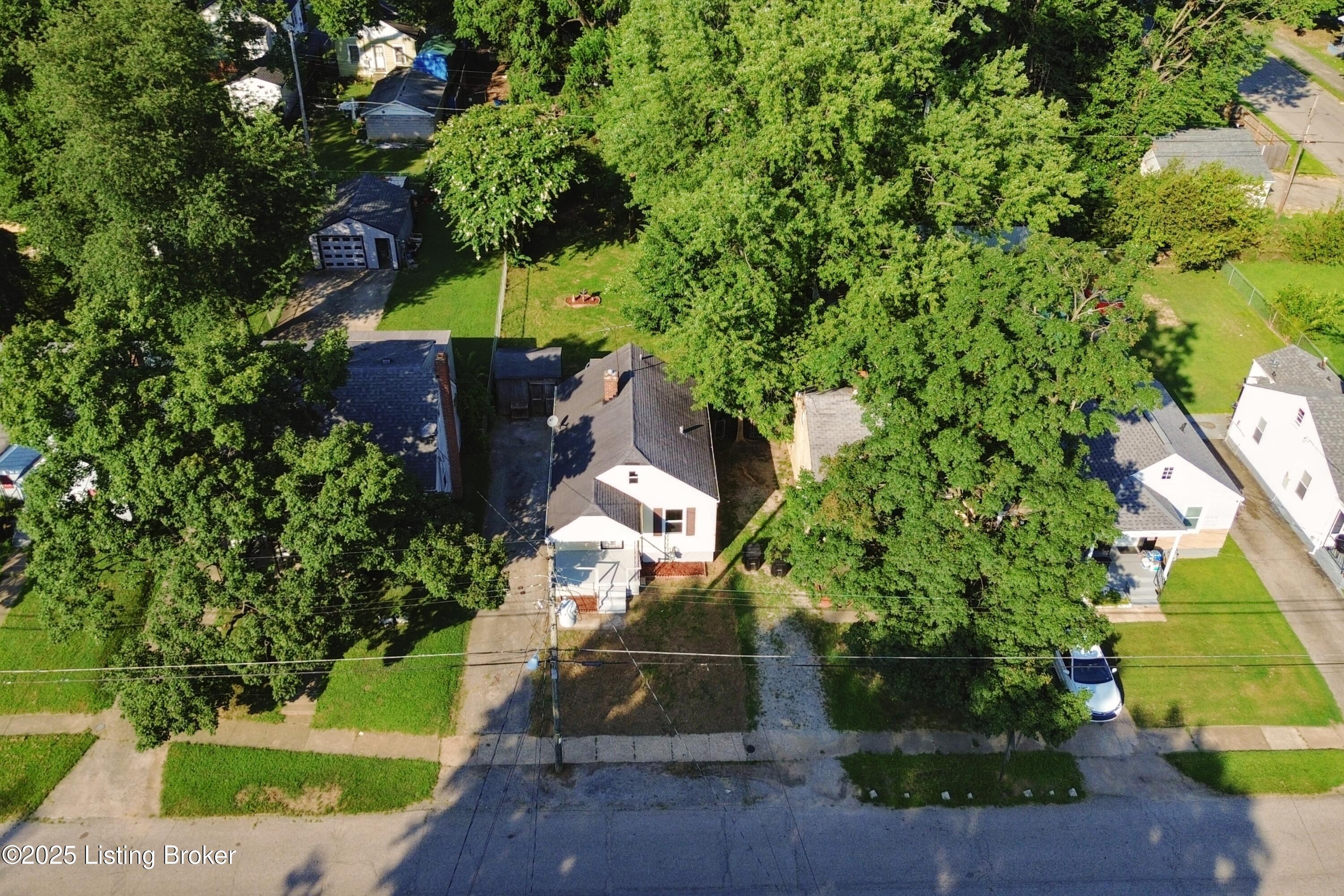 1409 Thornberry Ave