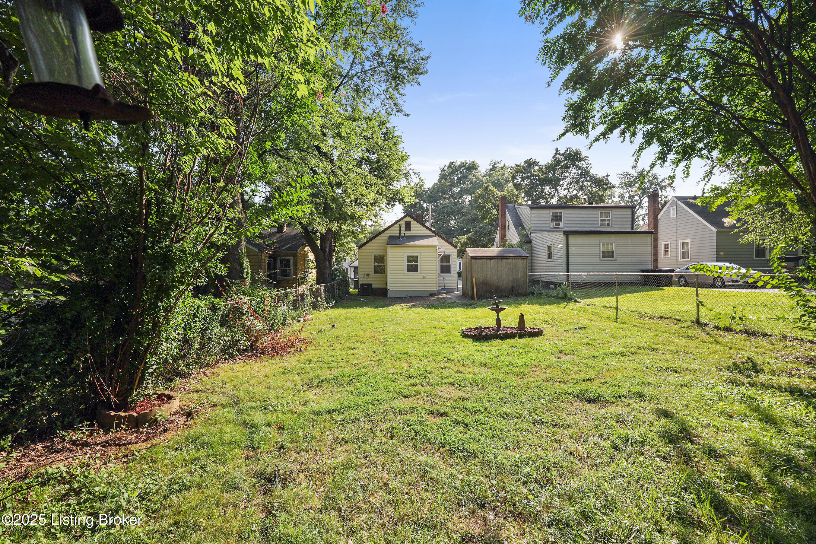 1409 Thornberry Ave