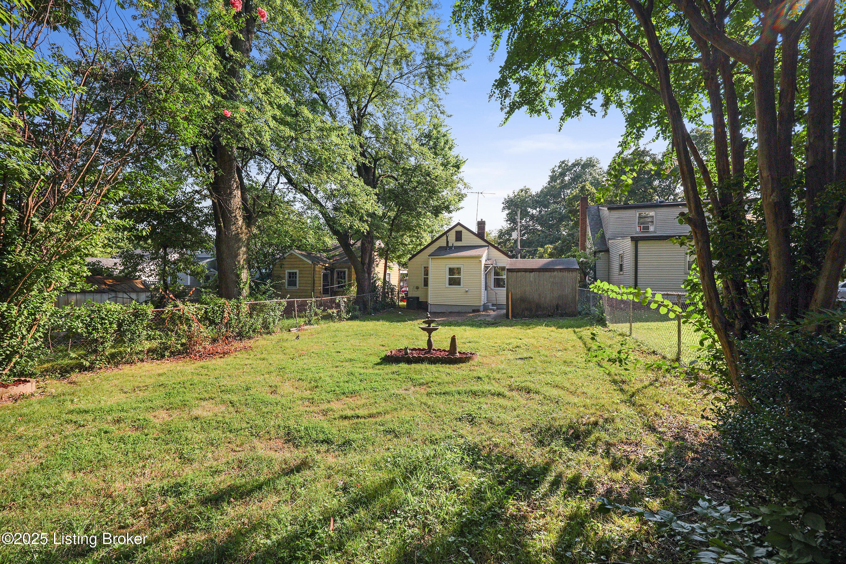 1409 Thornberry Ave