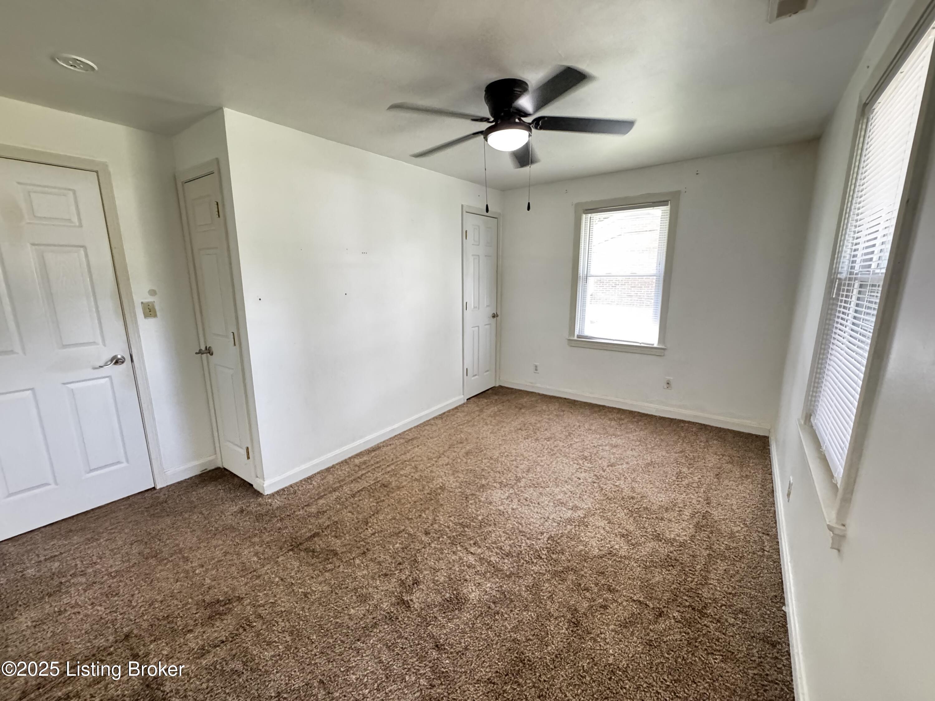 3218 Donald Dr