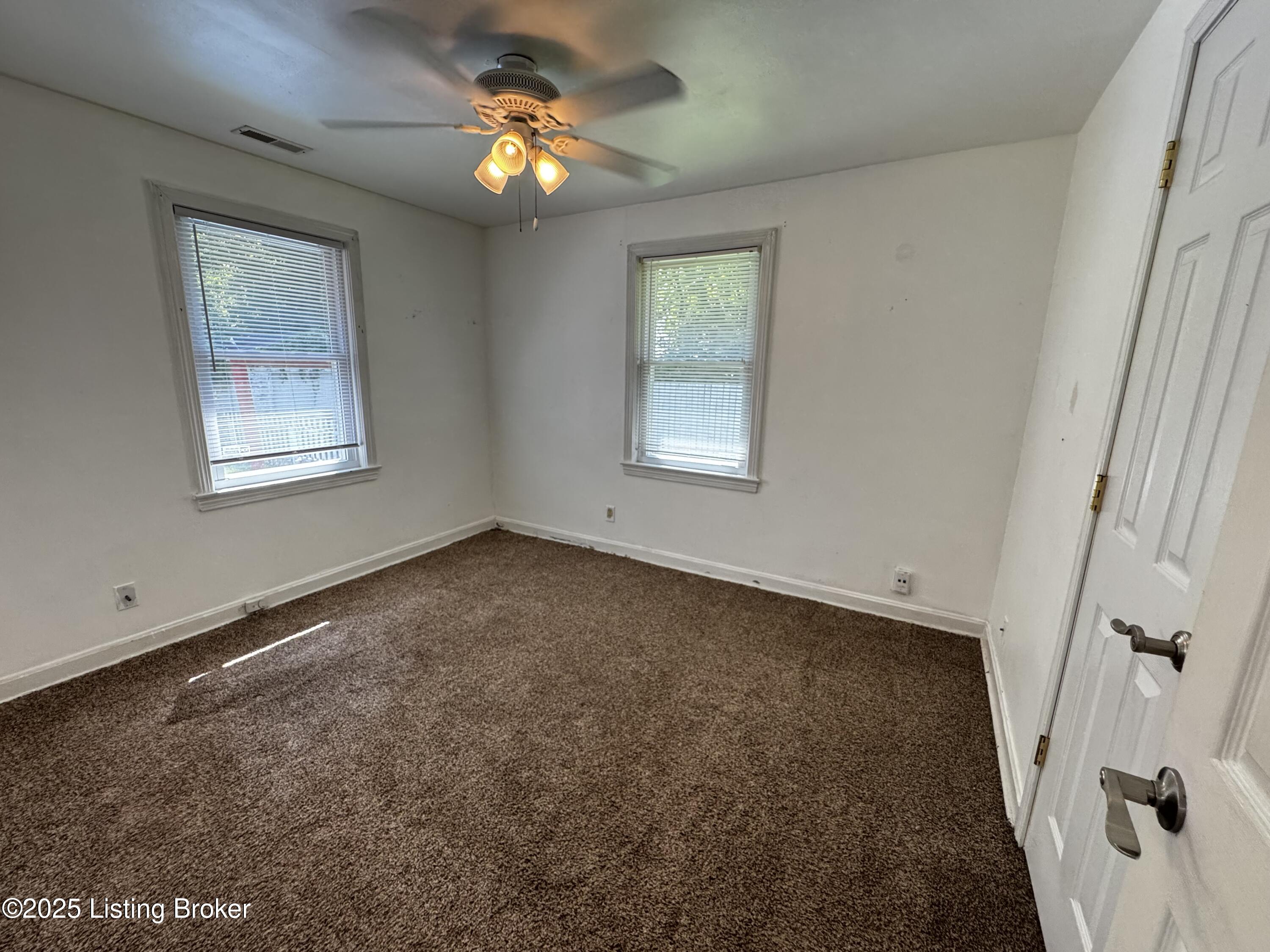 3218 Donald Dr