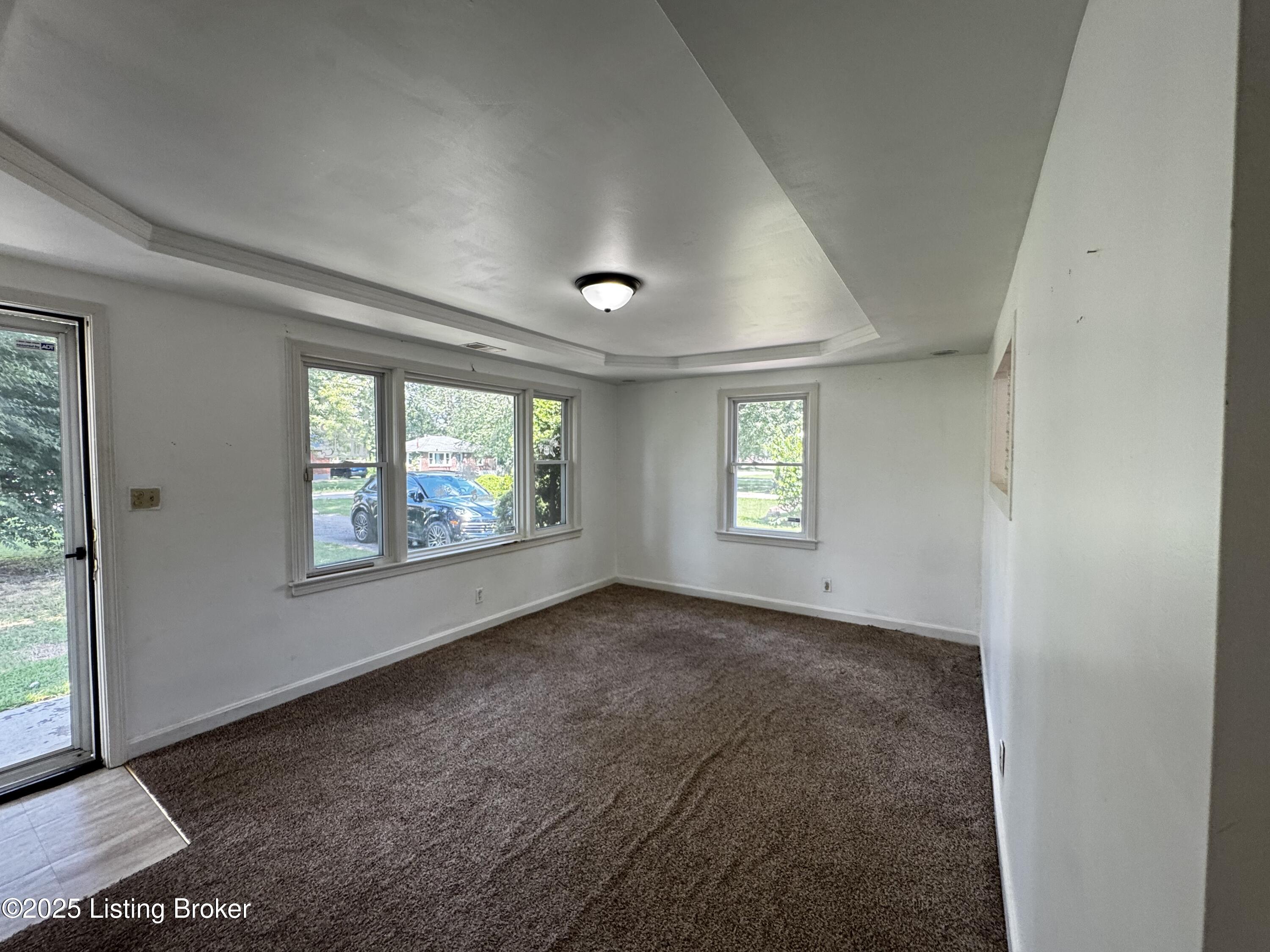 3218 Donald Dr