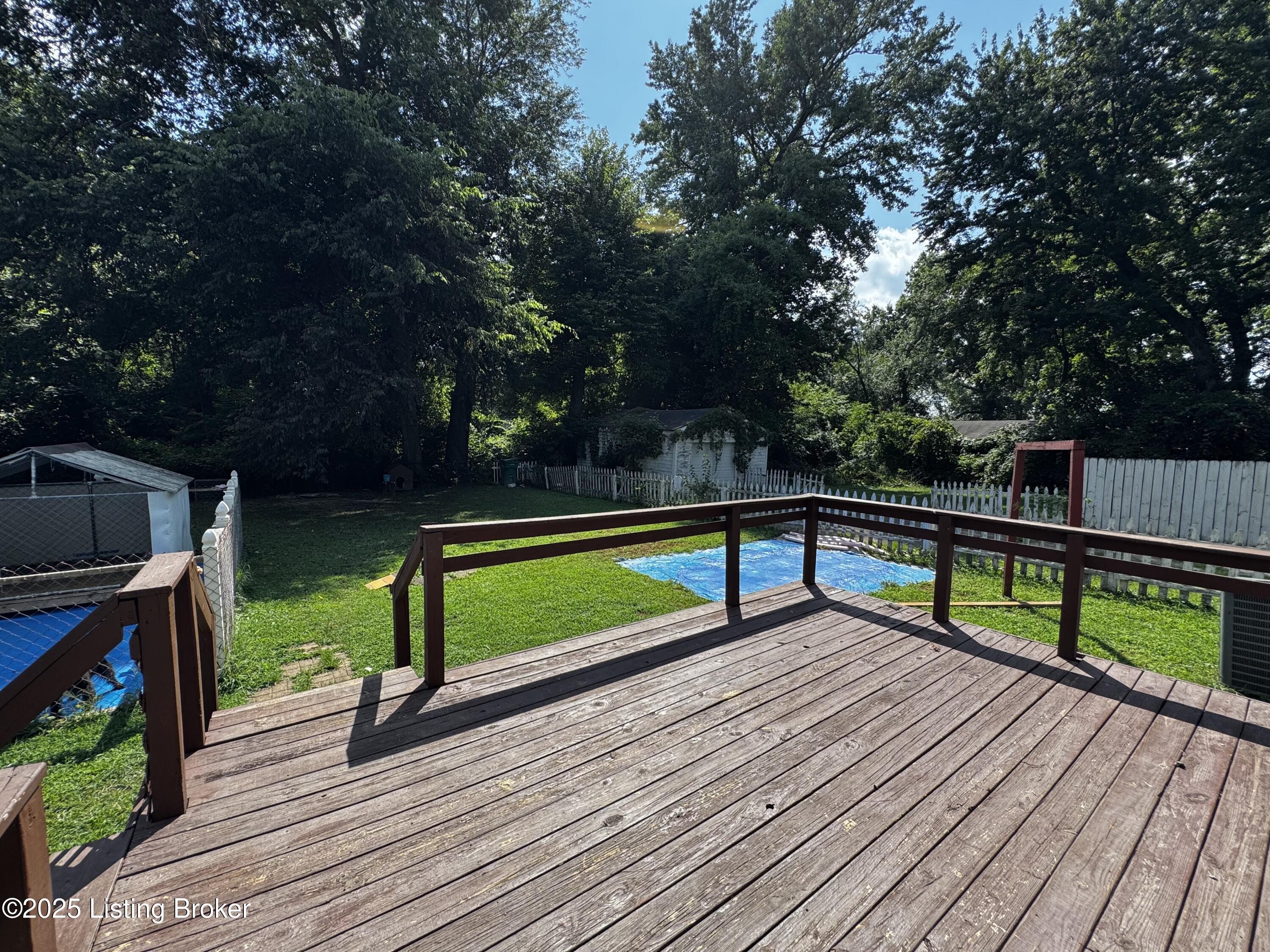 3218 Donald Dr