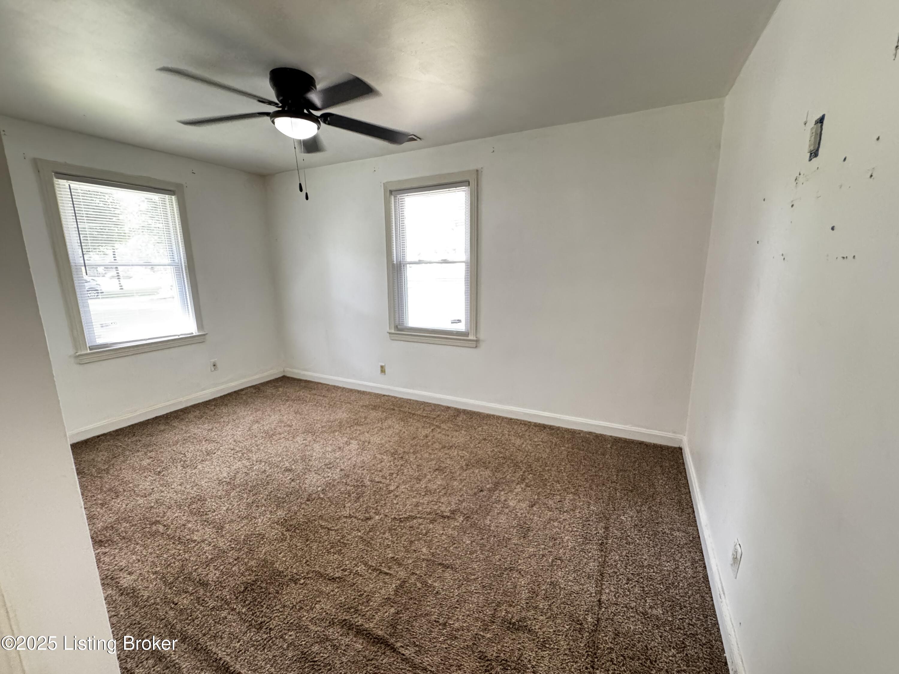 3218 Donald Dr