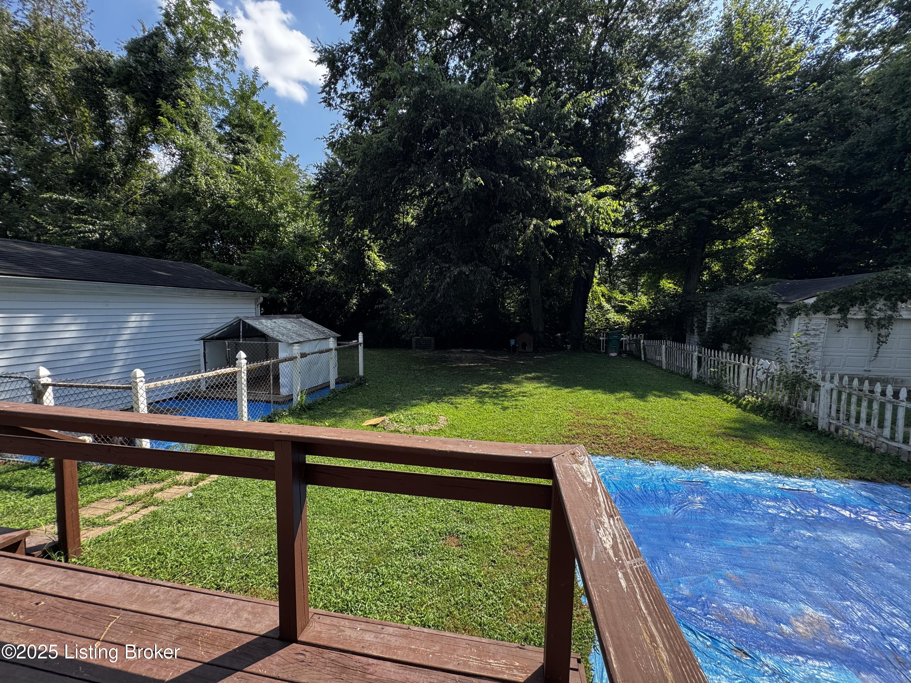 3218 Donald Dr