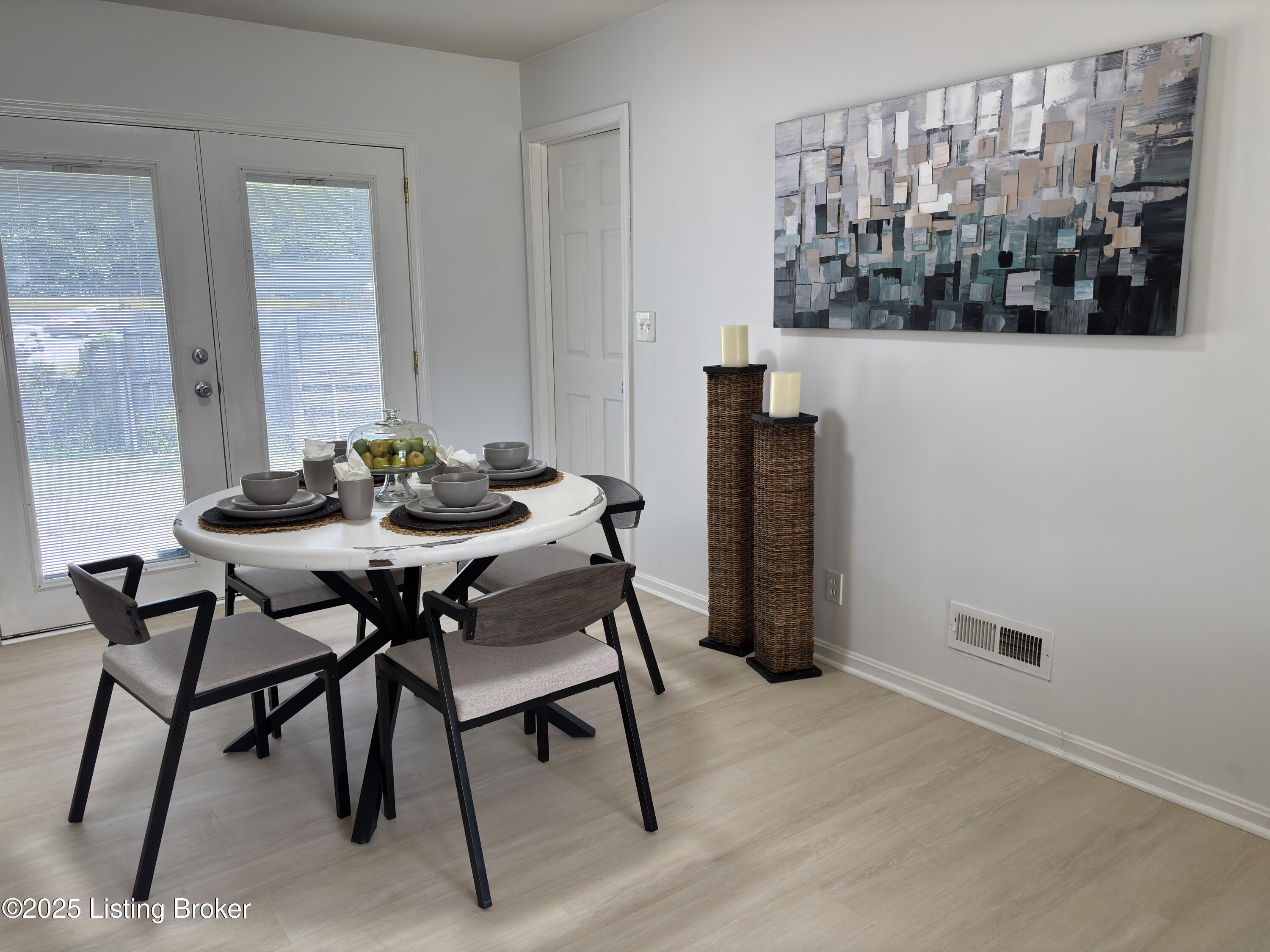 4001 Britt Ln, Louisville