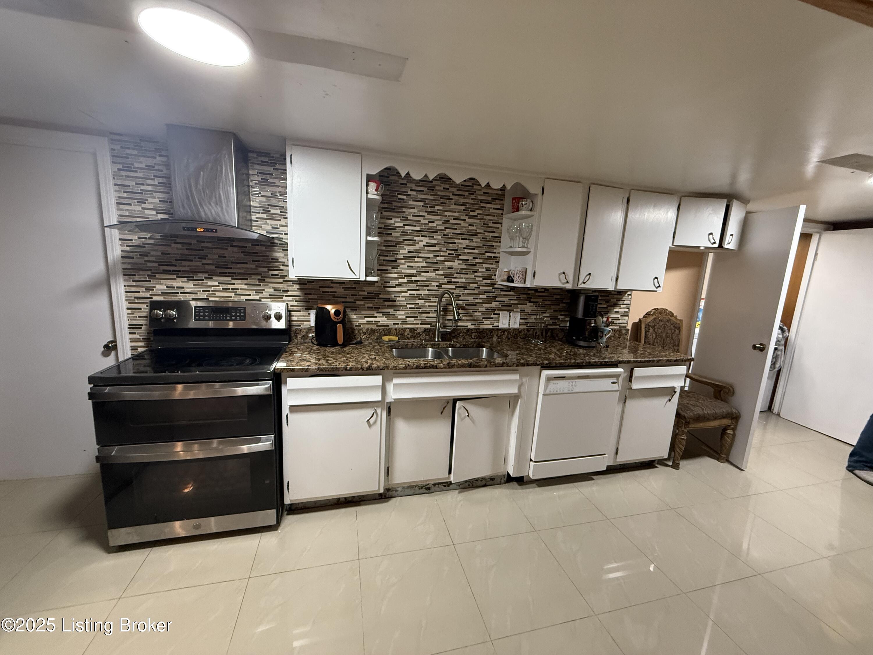 3313 Kremer Ave