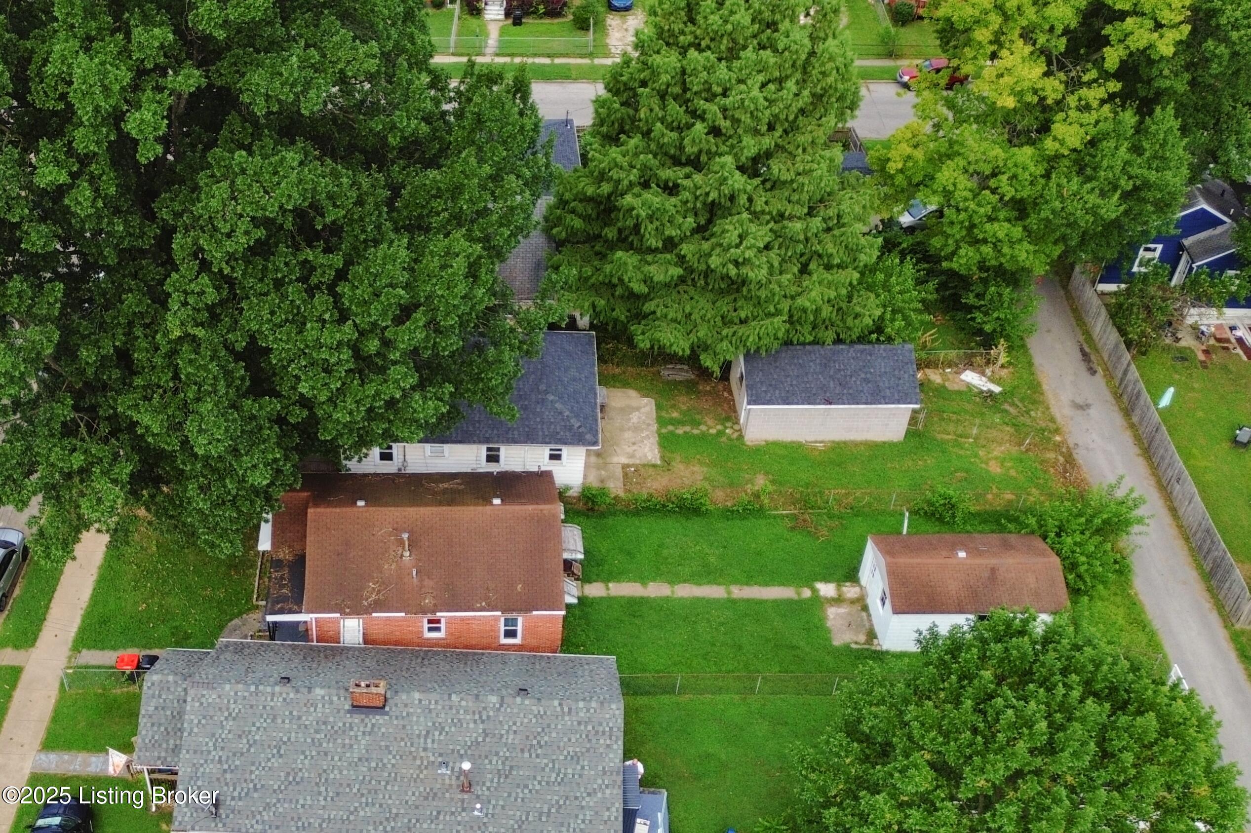 1421 Oakwood Ave