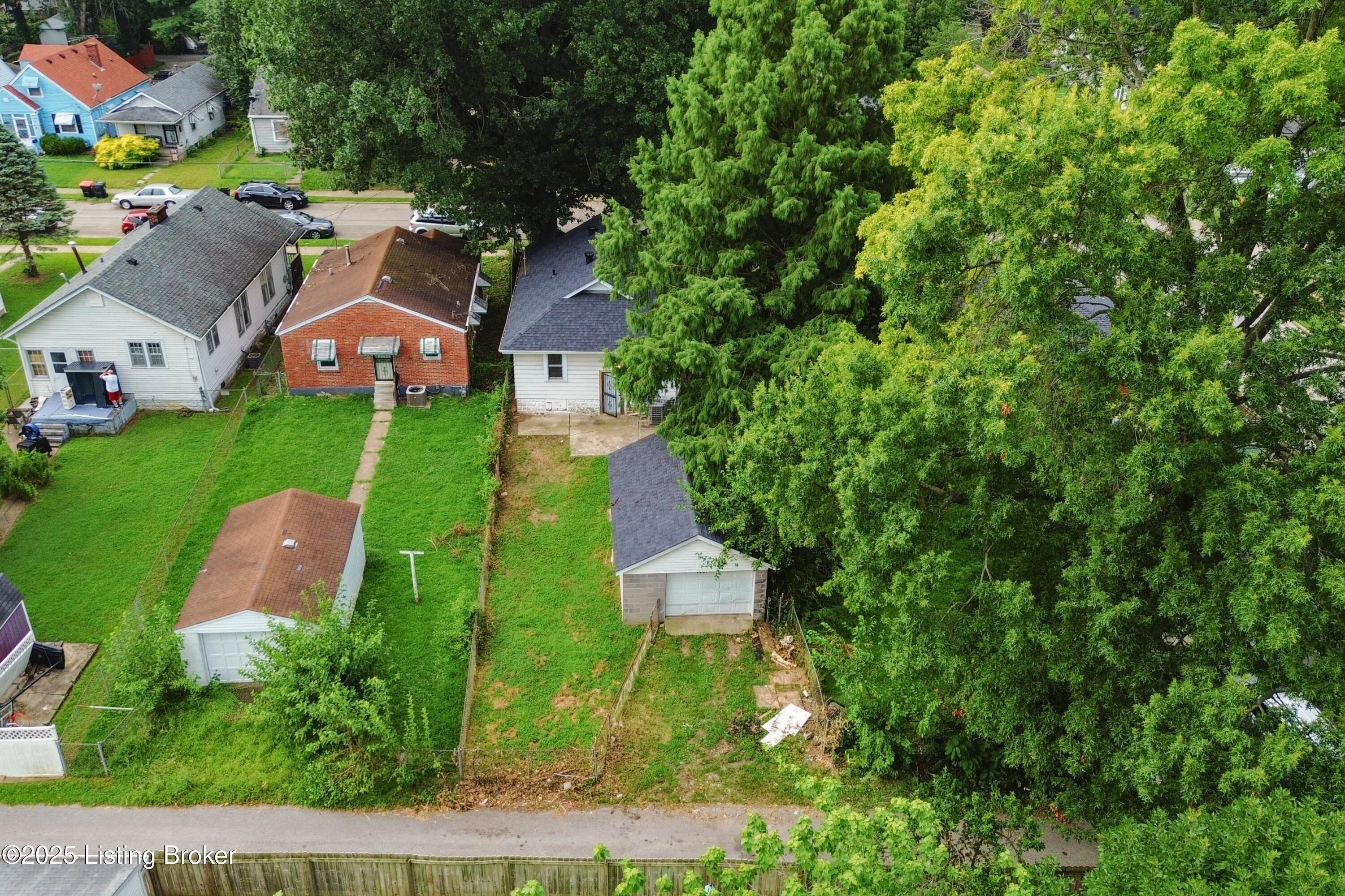 1421 Oakwood Ave
