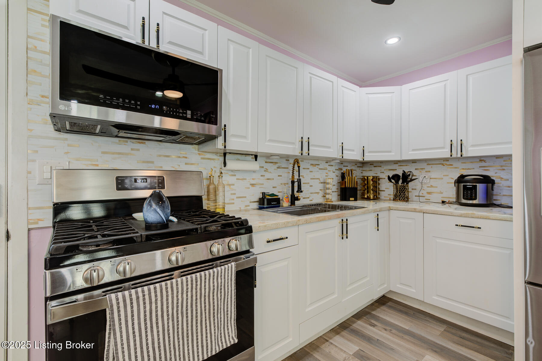 4201 Saint Francis Ln