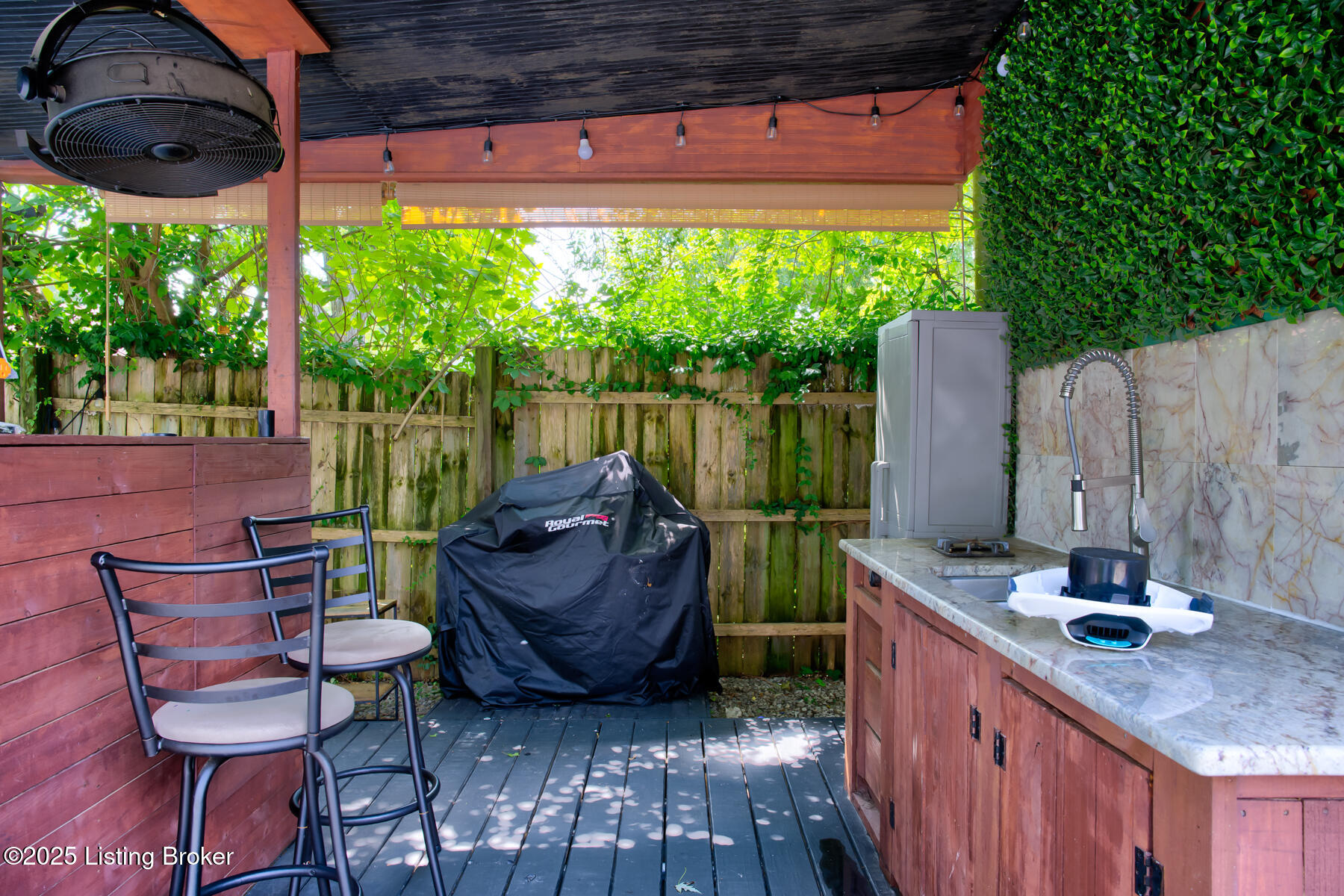 4201 Saint Francis Ln