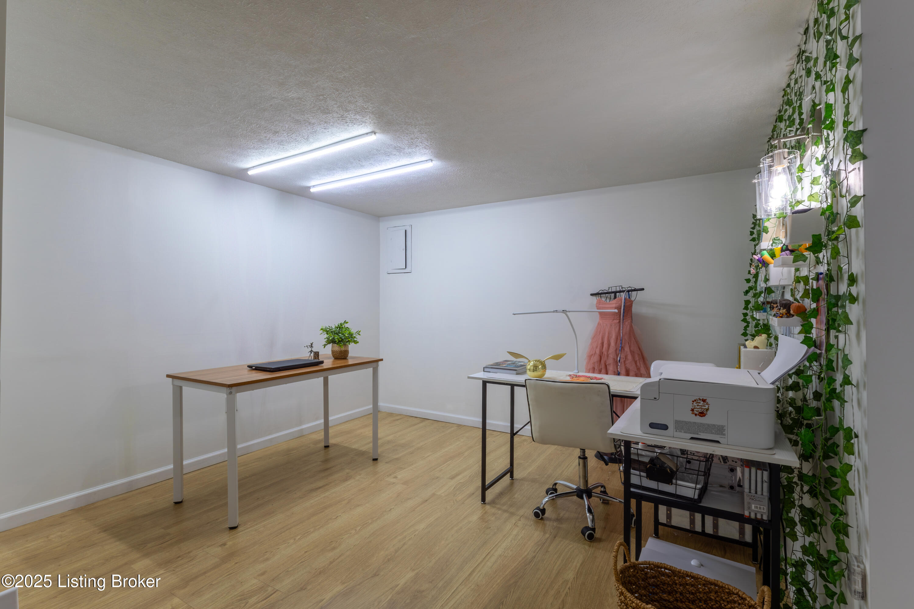 7915 Judge Blvd, Louisville