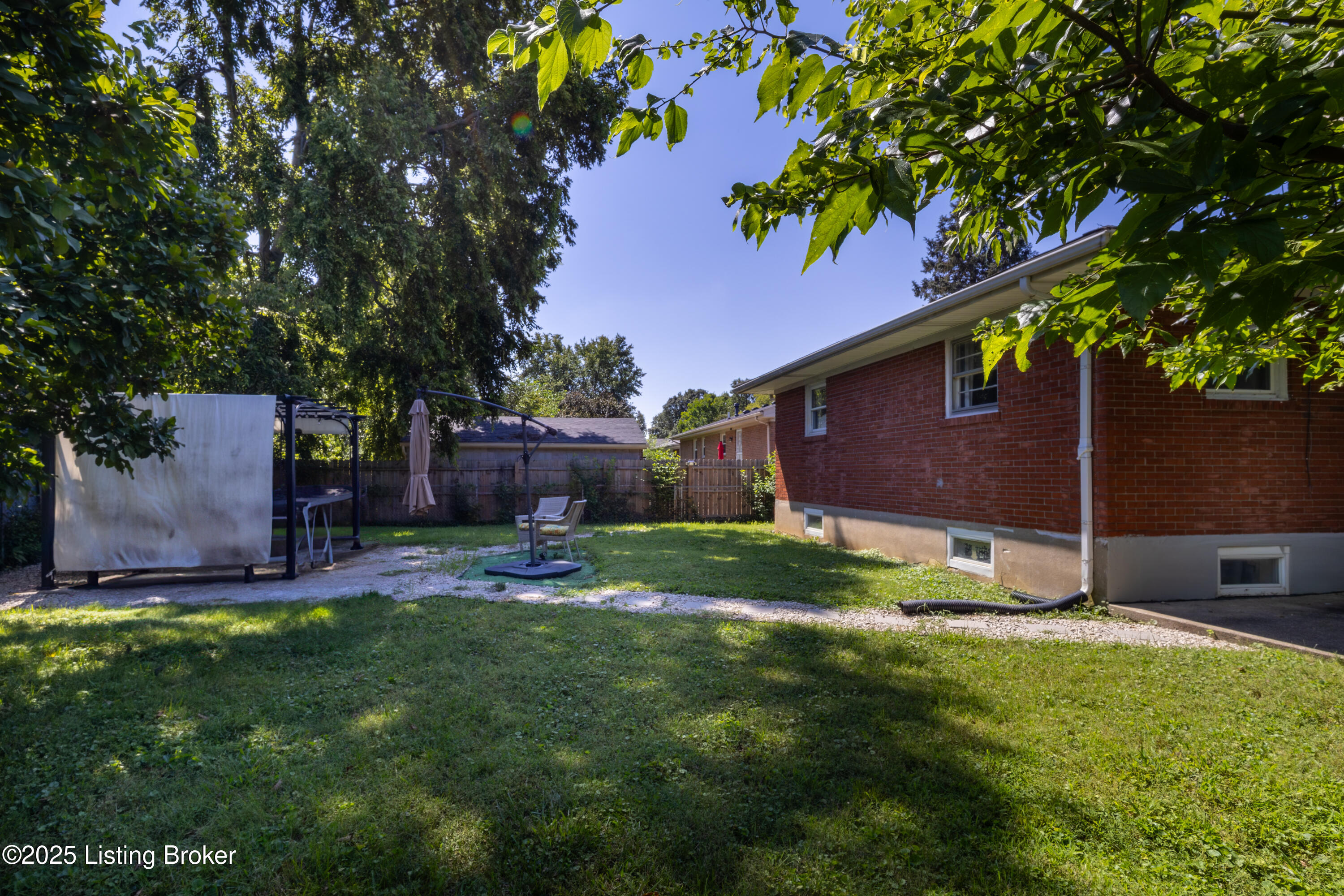 7915 Judge Blvd, Louisville